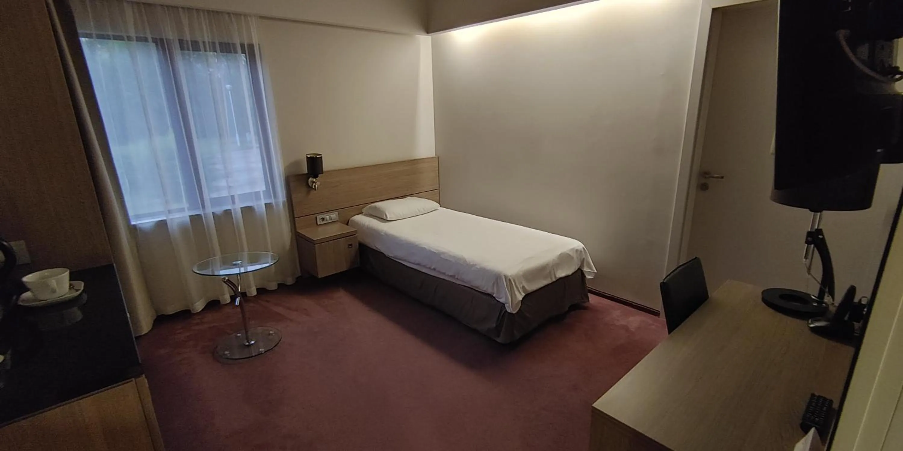 Facility for disabled guests, Bed in Hotel HP Park