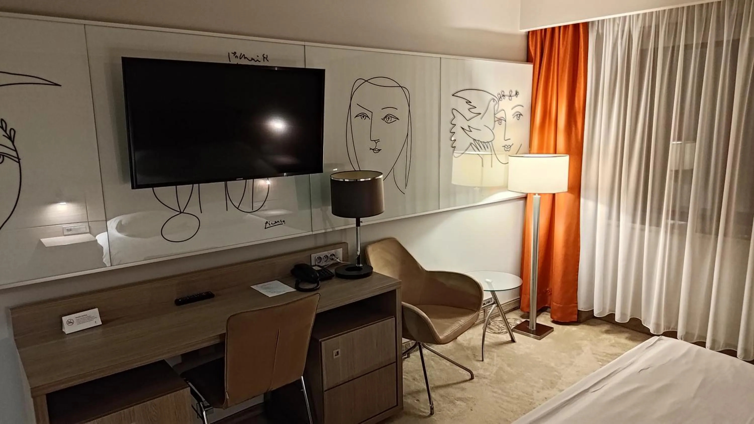 TV and multimedia in Hotel HP Park