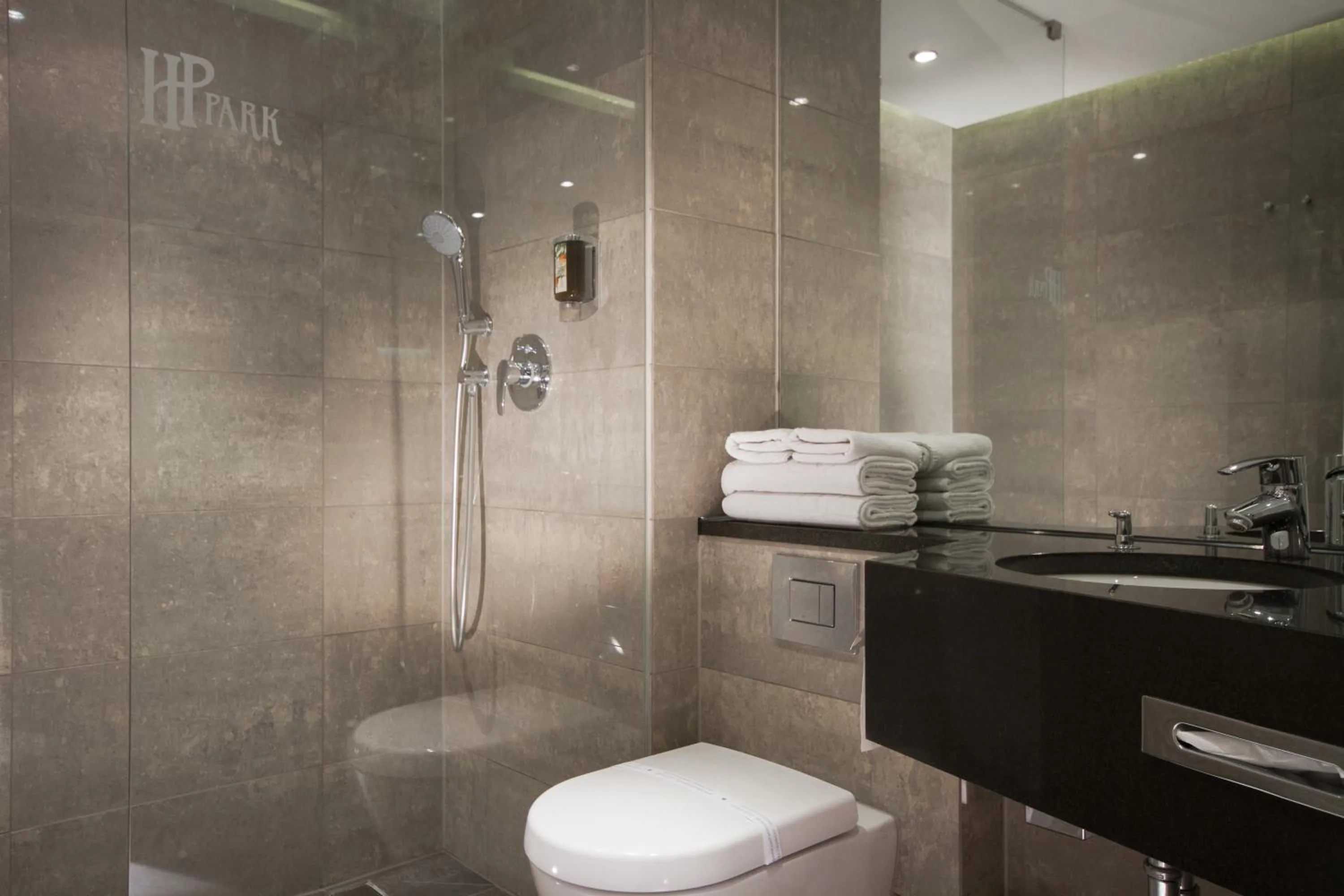 Bathroom in Hotel HP Park