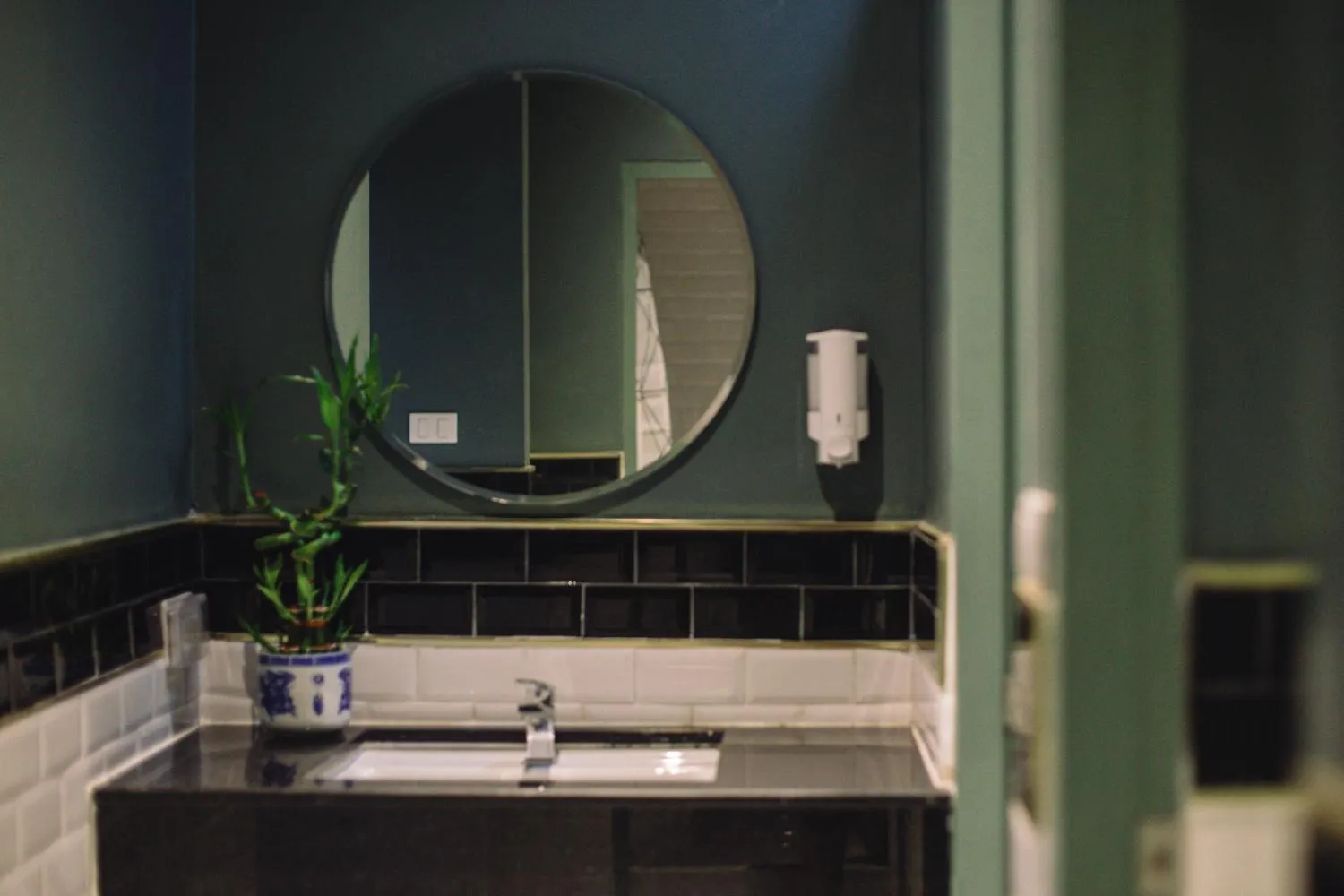 Bathroom in Tongsiam