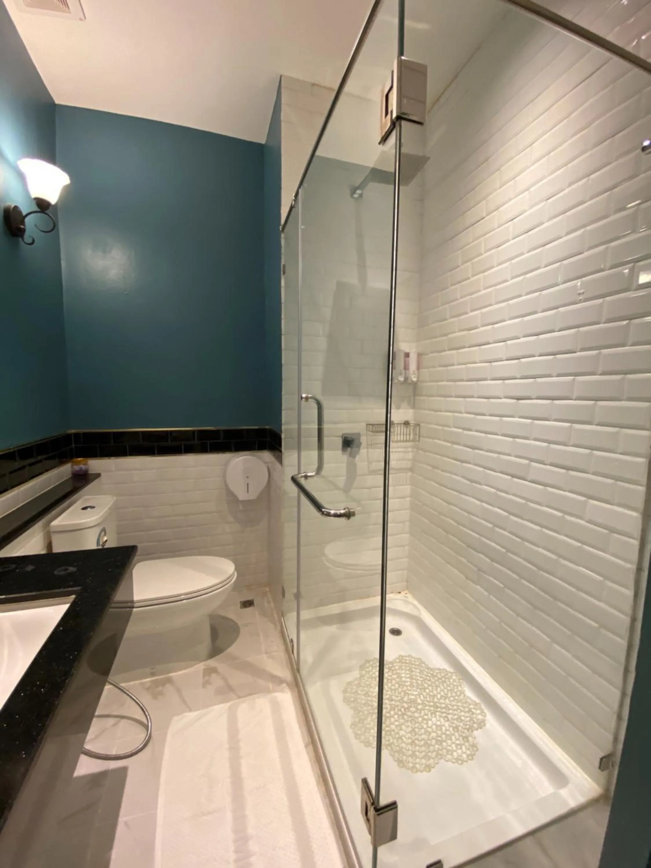 Bathroom in Tongsiam