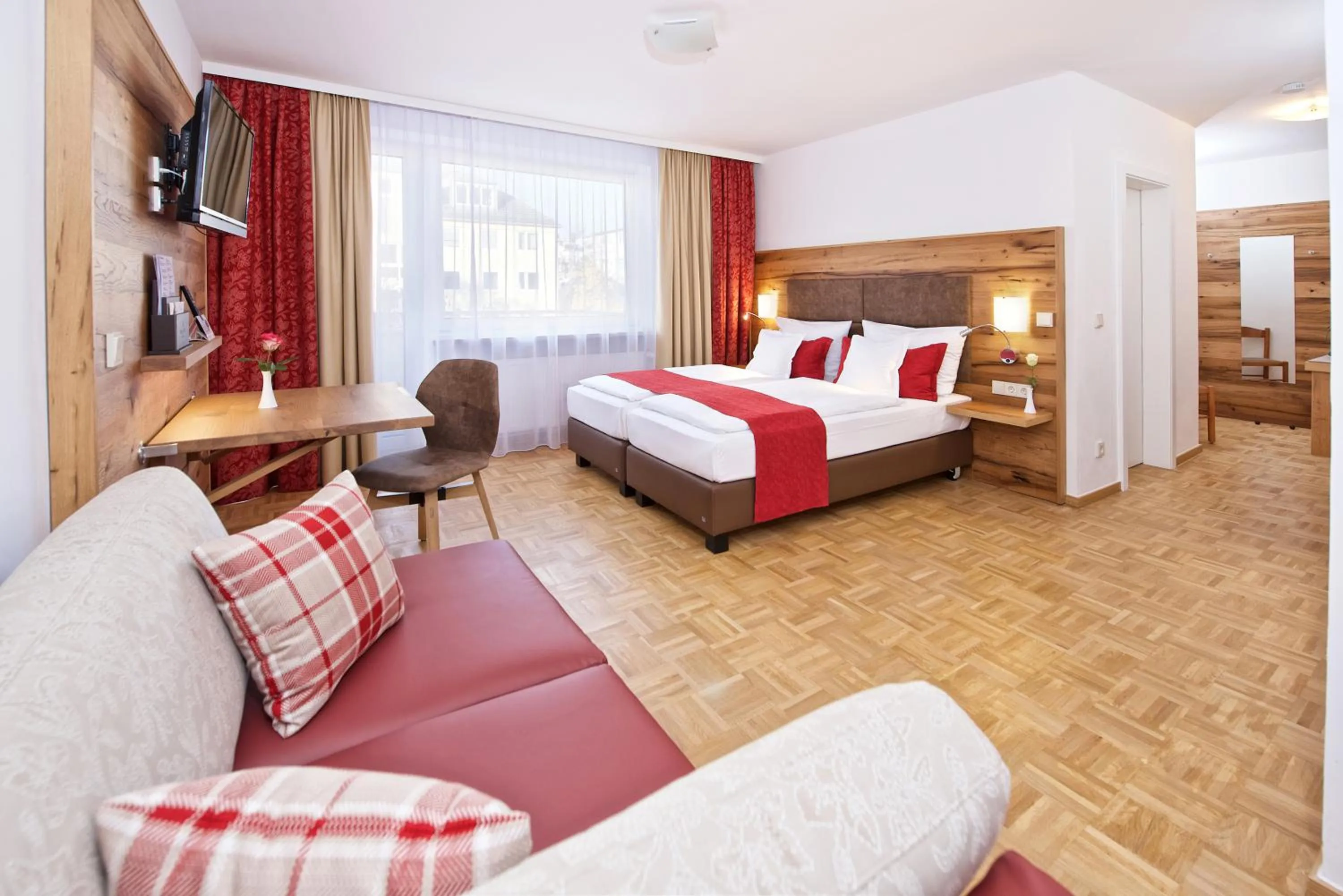 Photo of the whole room, Bed in Park Hotel Laim Serviced Apartments