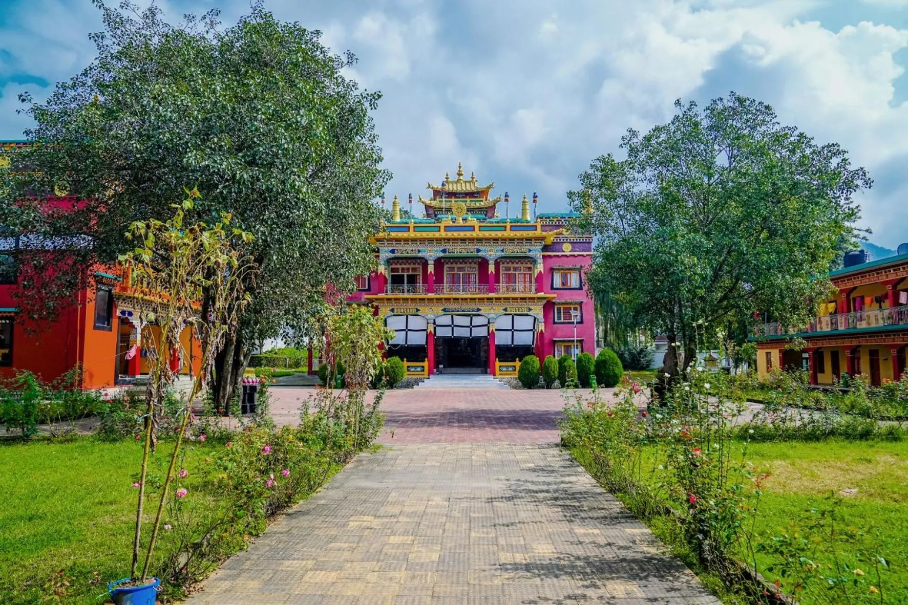 Day in Chokling ArtHouse - The Treasure of Himalayas