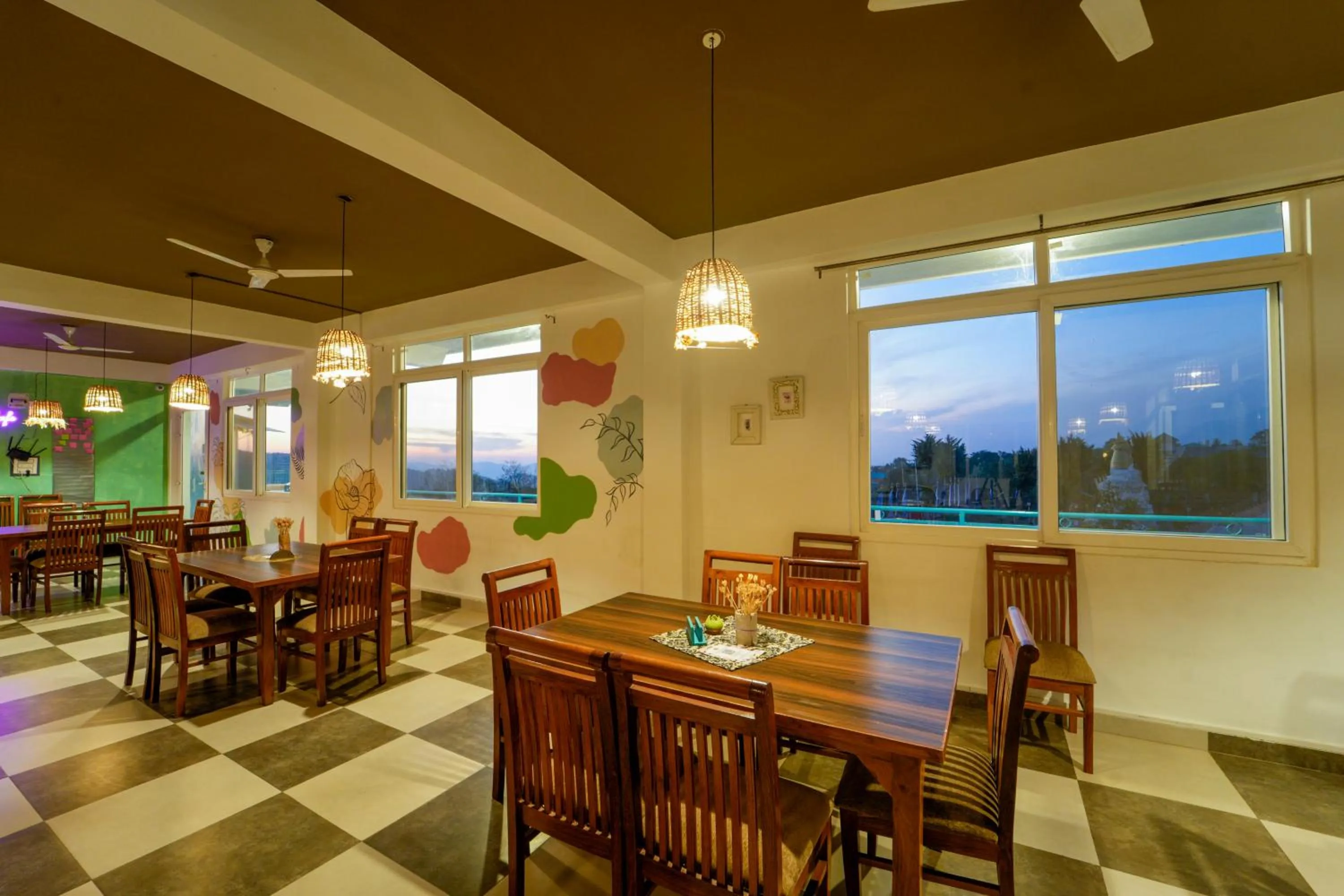 Restaurant/places to eat in Chokling ArtHouse - The Treasure of Himalayas