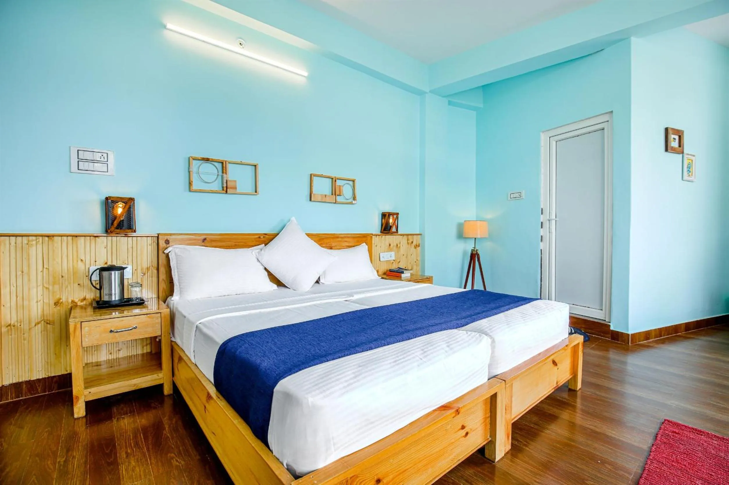 Bed in Chokling ArtHouse - The Treasure of Himalayas