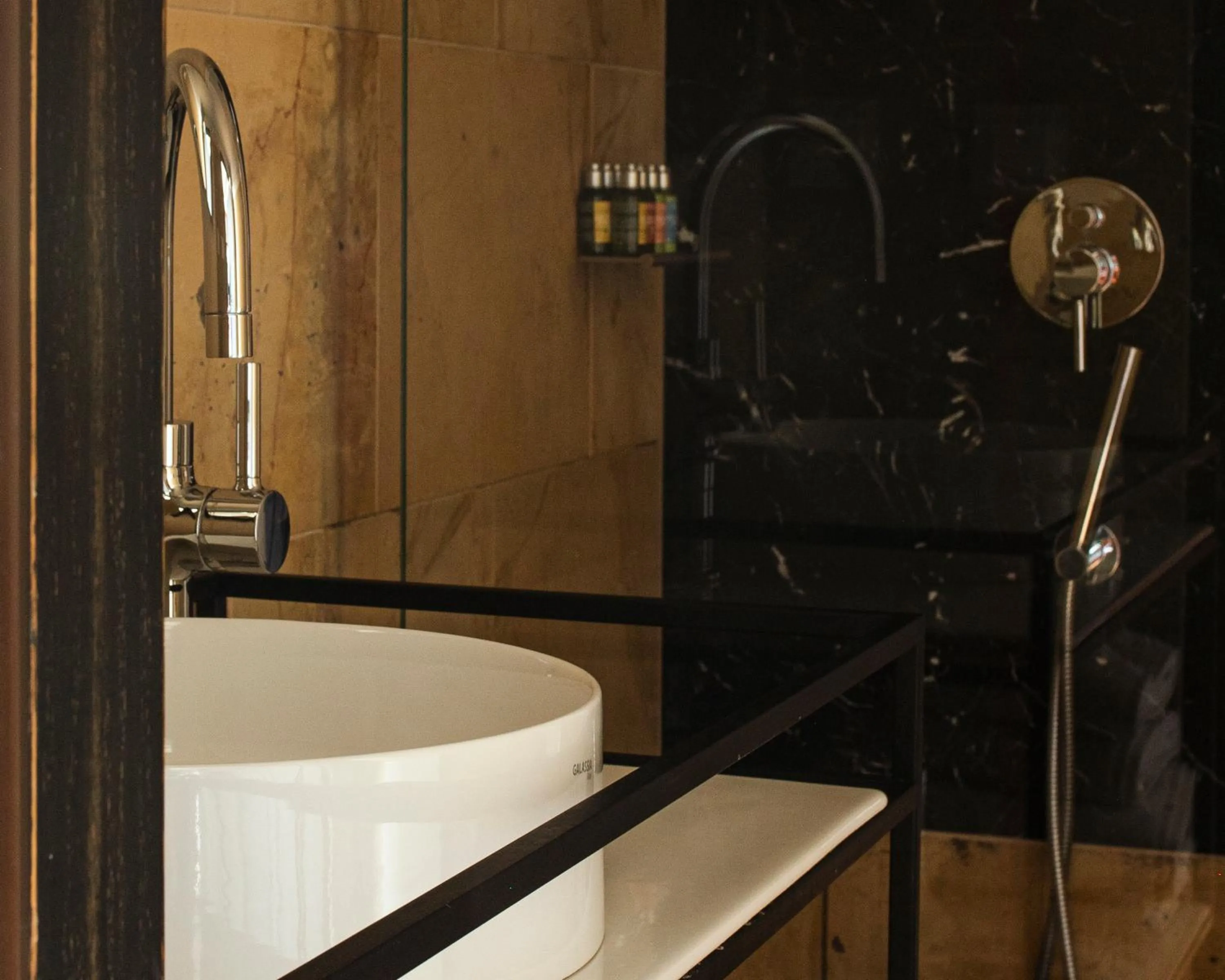 Bathroom in Hotel Pod Różą