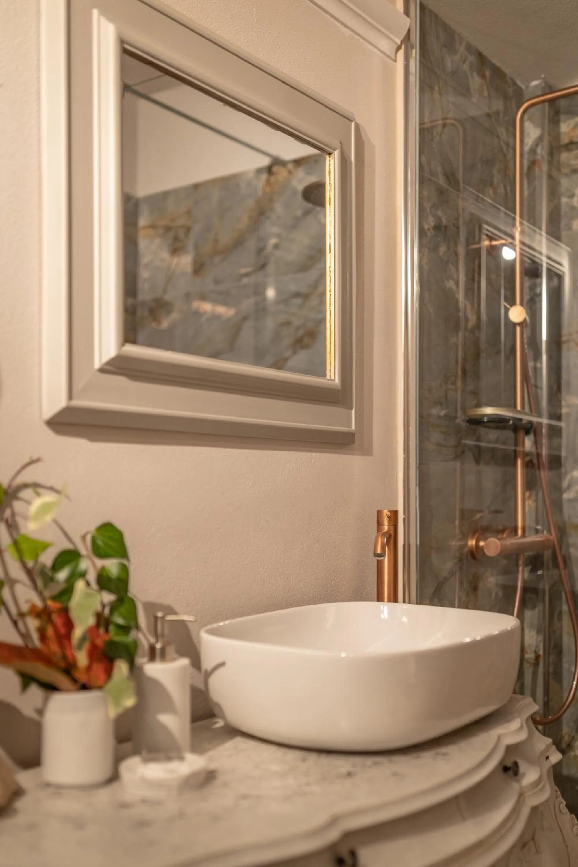 Shower in San Michele al Castello