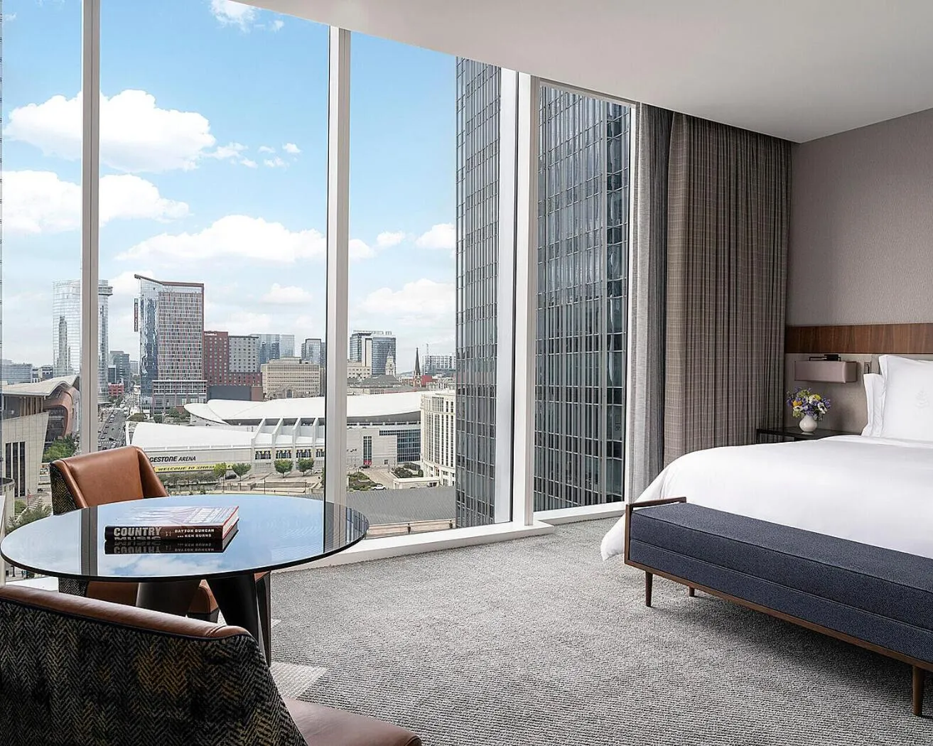 Bedroom, Bed in Four Seasons Hotel Nashville