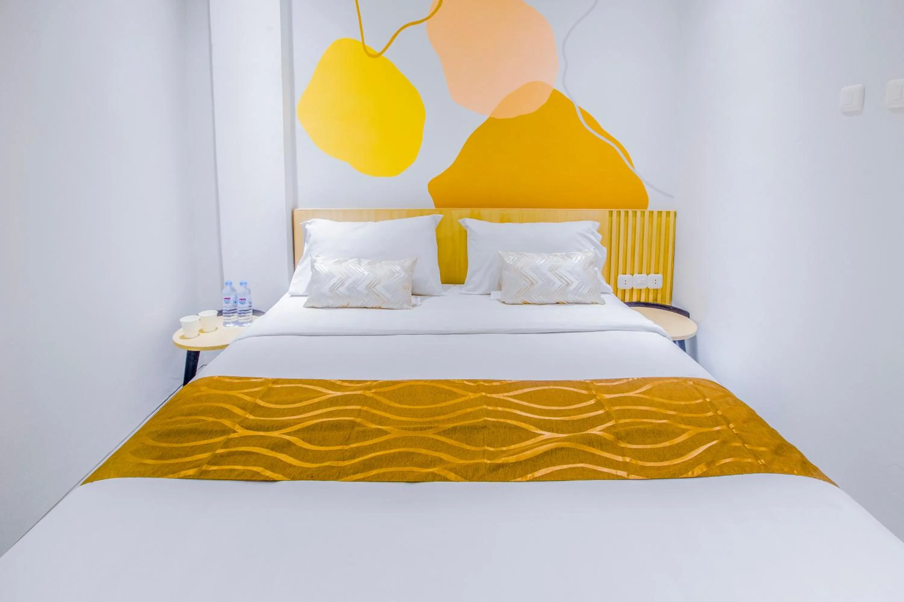 Bedroom, Bed in Genio Inn - MANTOS