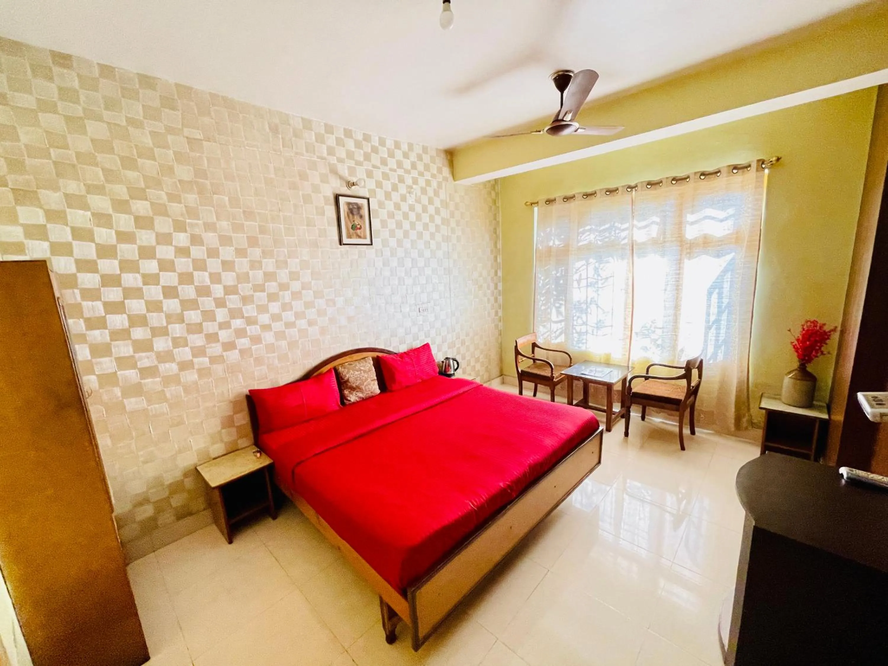 Bed in Grand view lodge and Restaurant Dharamshala - Partial Prepayment required to confirm booking