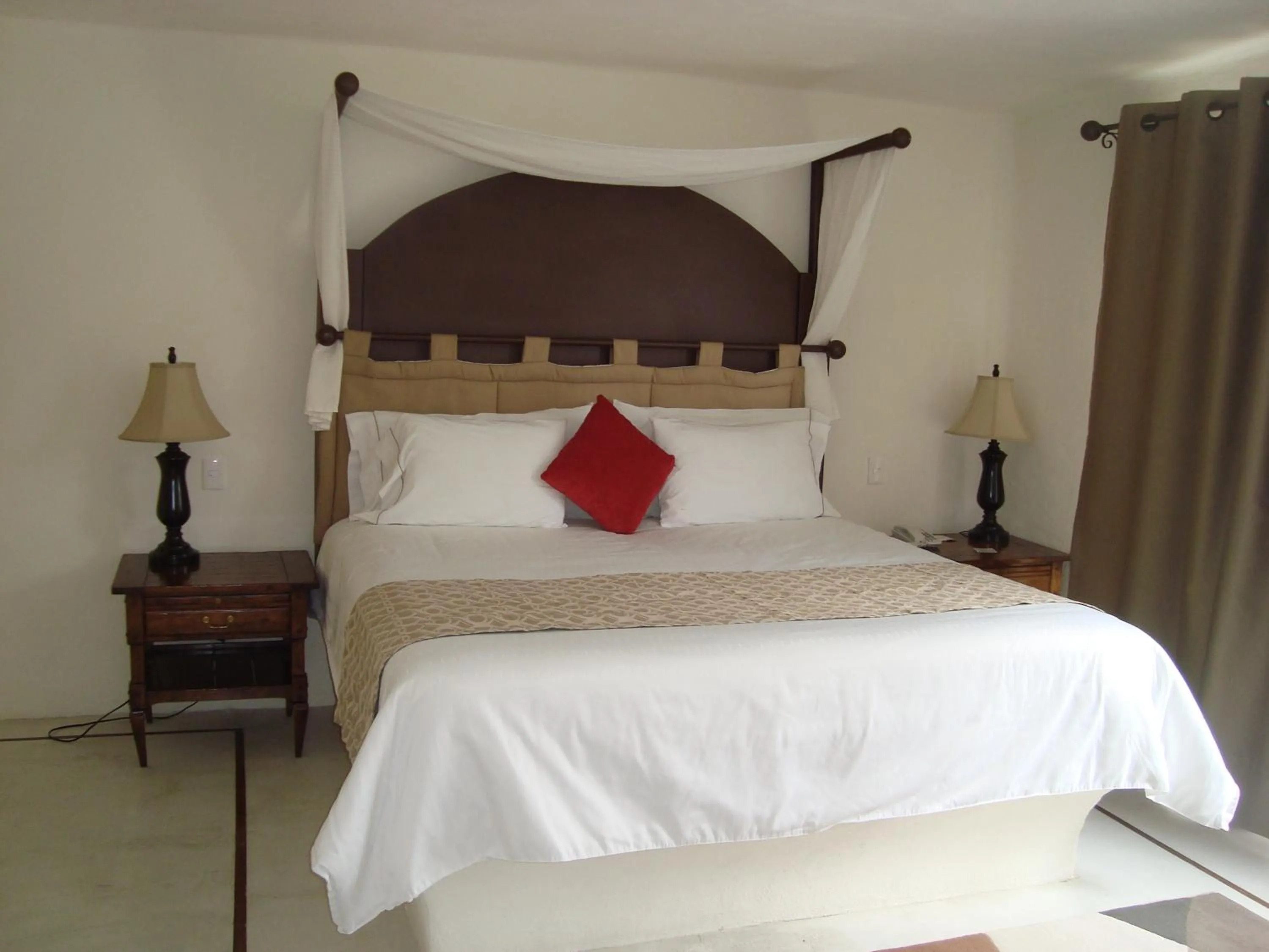 Photo of the whole room, Bed in Hotel Spa Sitio Sagrado