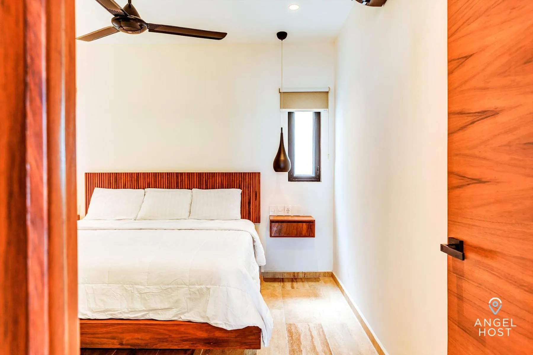 Bed in Chic Condotel with Roof Pool 10-Min Walk to Beach