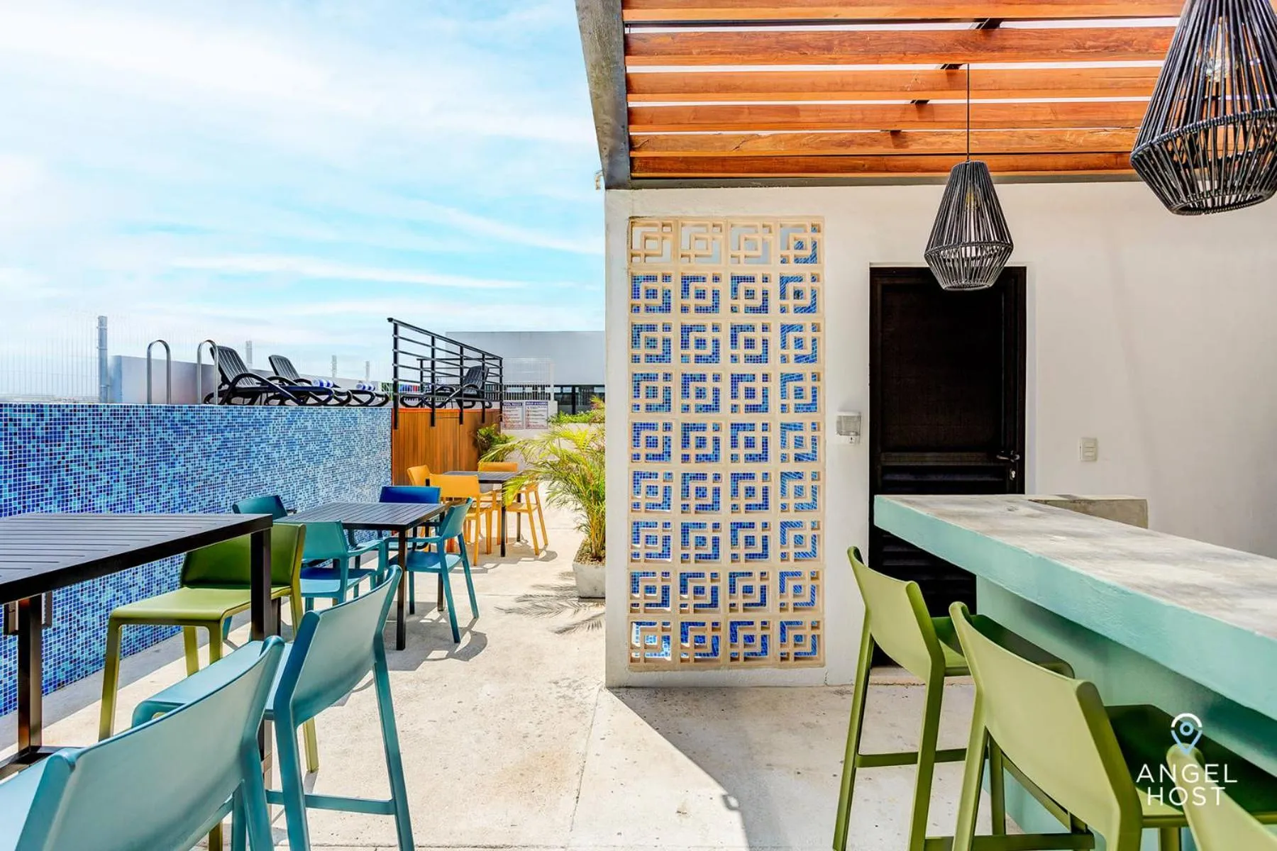 Balcony/Terrace in Chic Condotel with Roof Pool 10-Min Walk to Beach