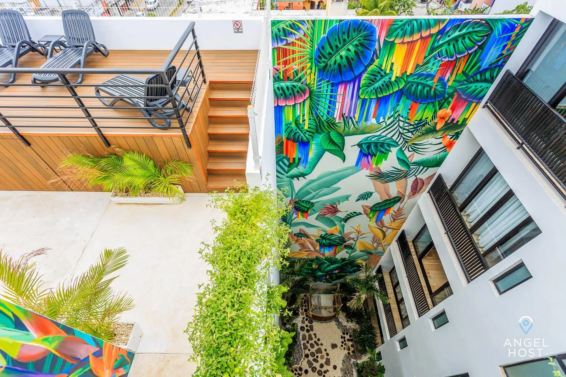 Garden in Chic Condotel with Roof Pool 10-Min Walk to Beach