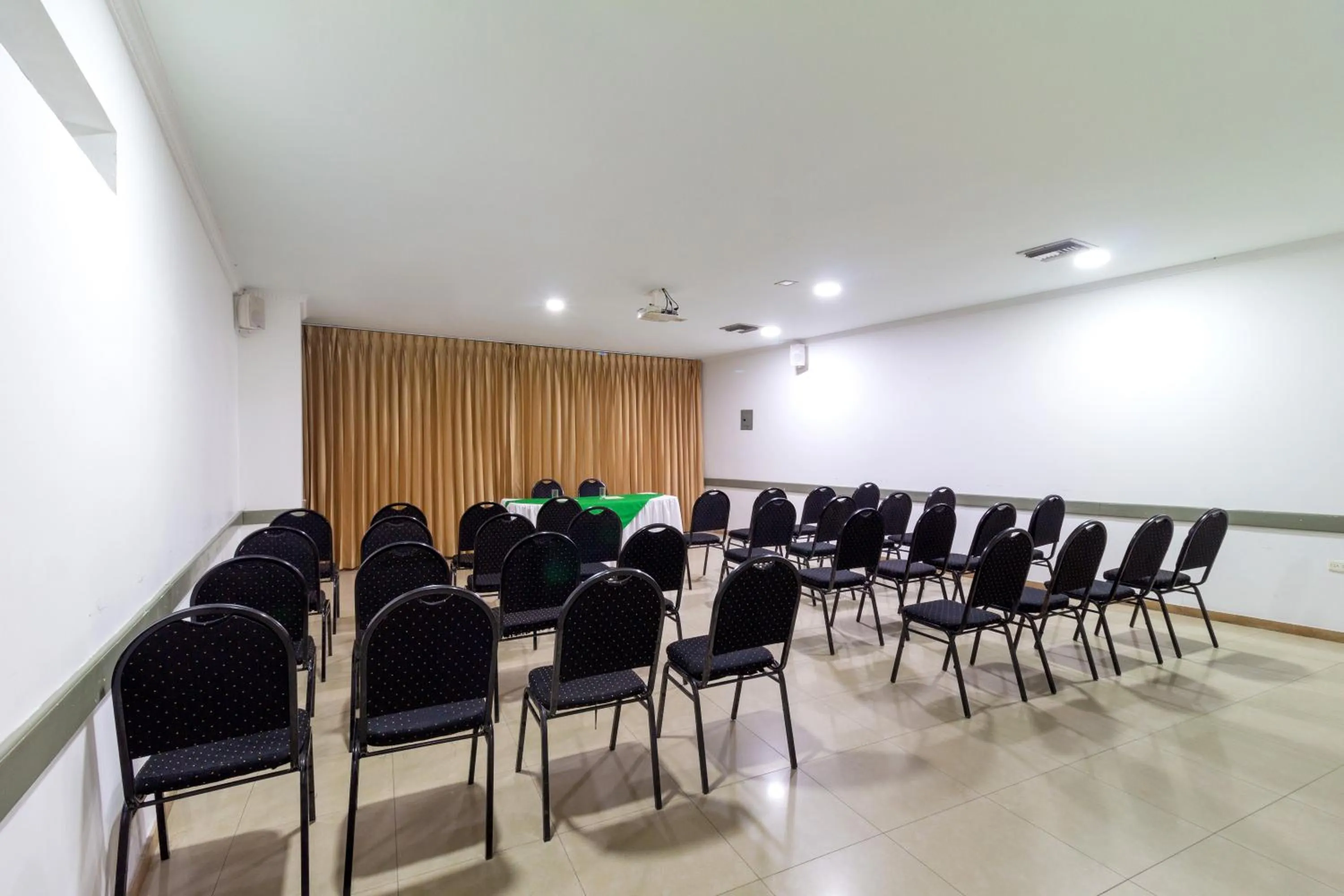 Meeting/conference room in Hotel Costa Bonita