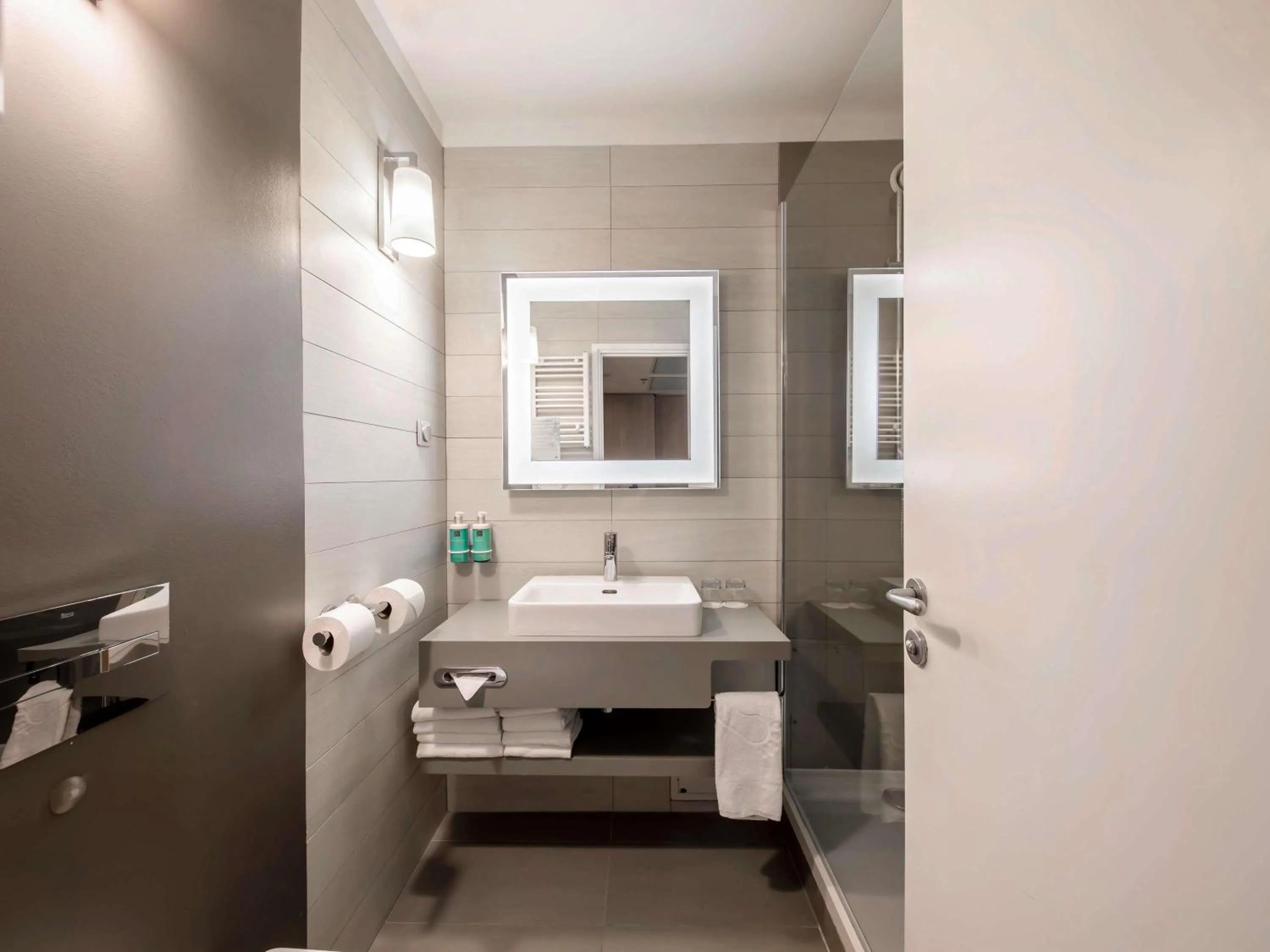 Bedroom in Novotel Warszawa Centrum