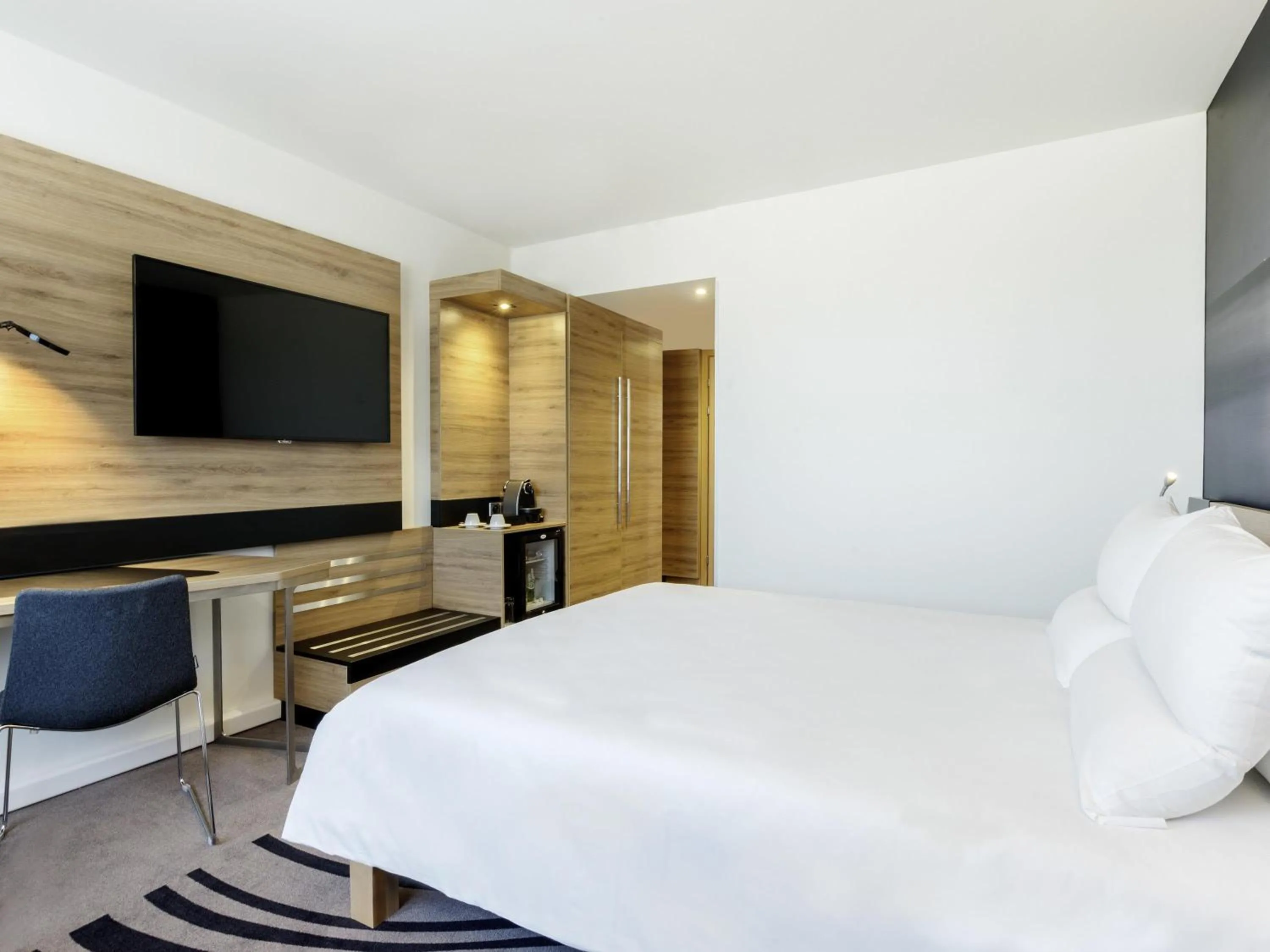 Bedroom, Bed in Novotel Warszawa Centrum