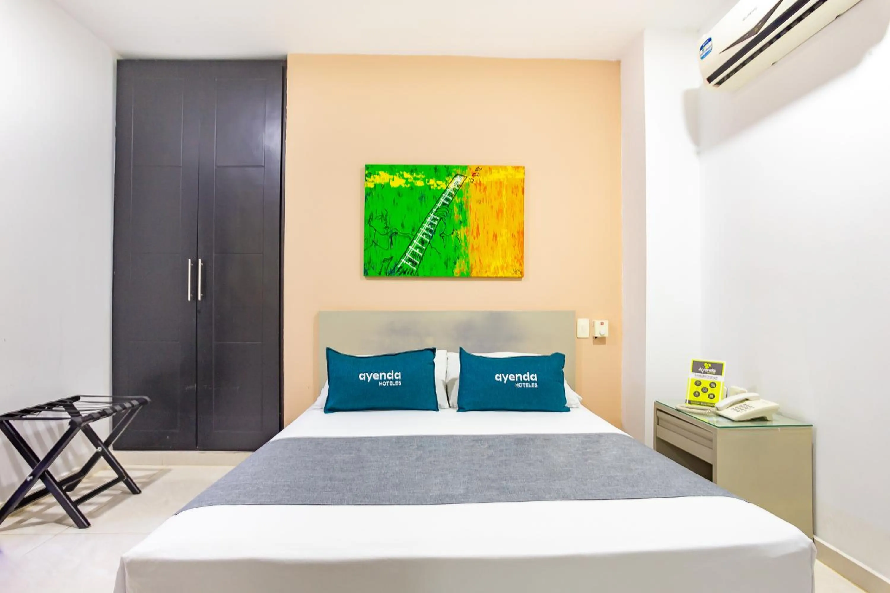 Photo of the whole room, Bed in Hotel Ayenda Monteria Central