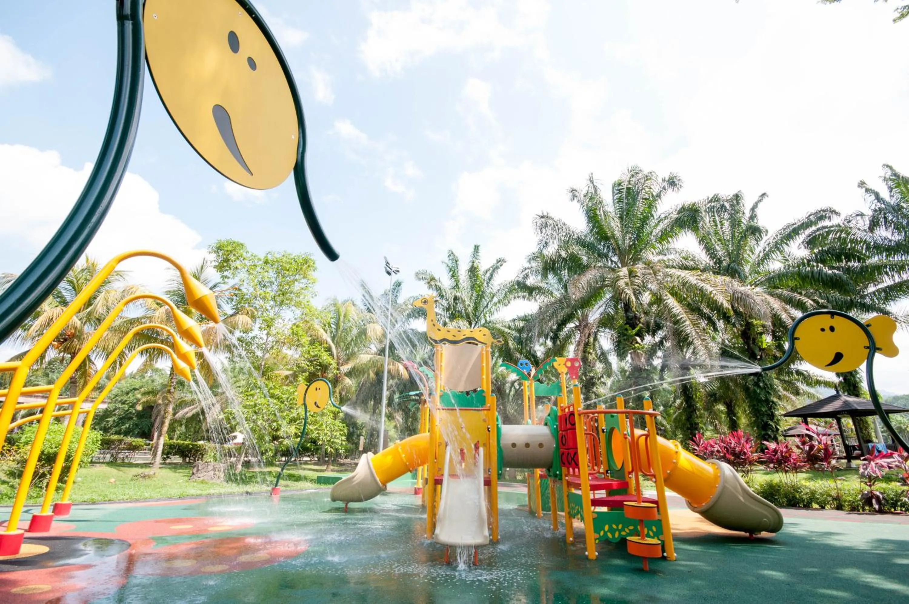 Aqua park in Hotel Felda Residence Hot Springs