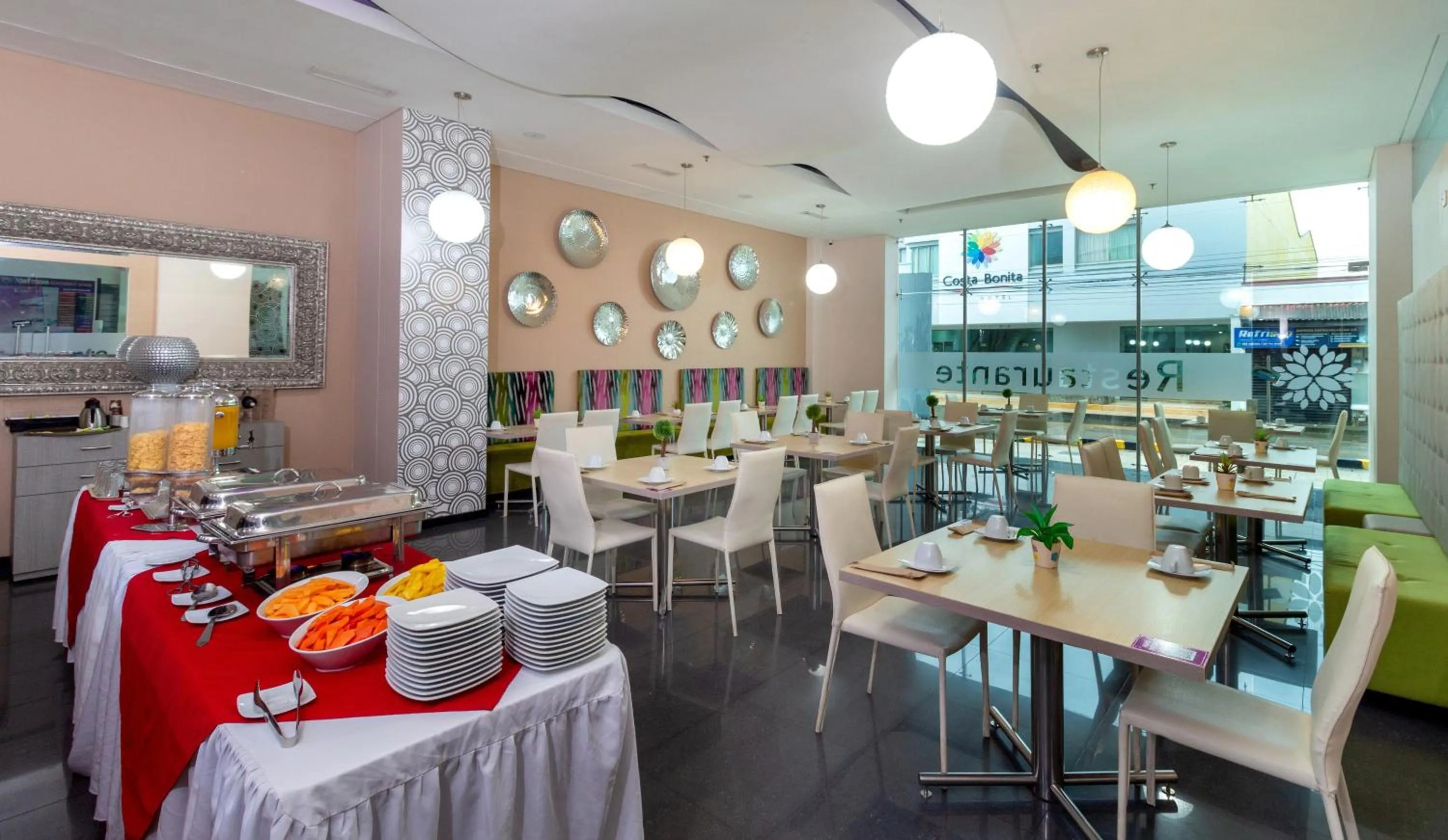 Restaurant/places to eat in Hotel Baroca