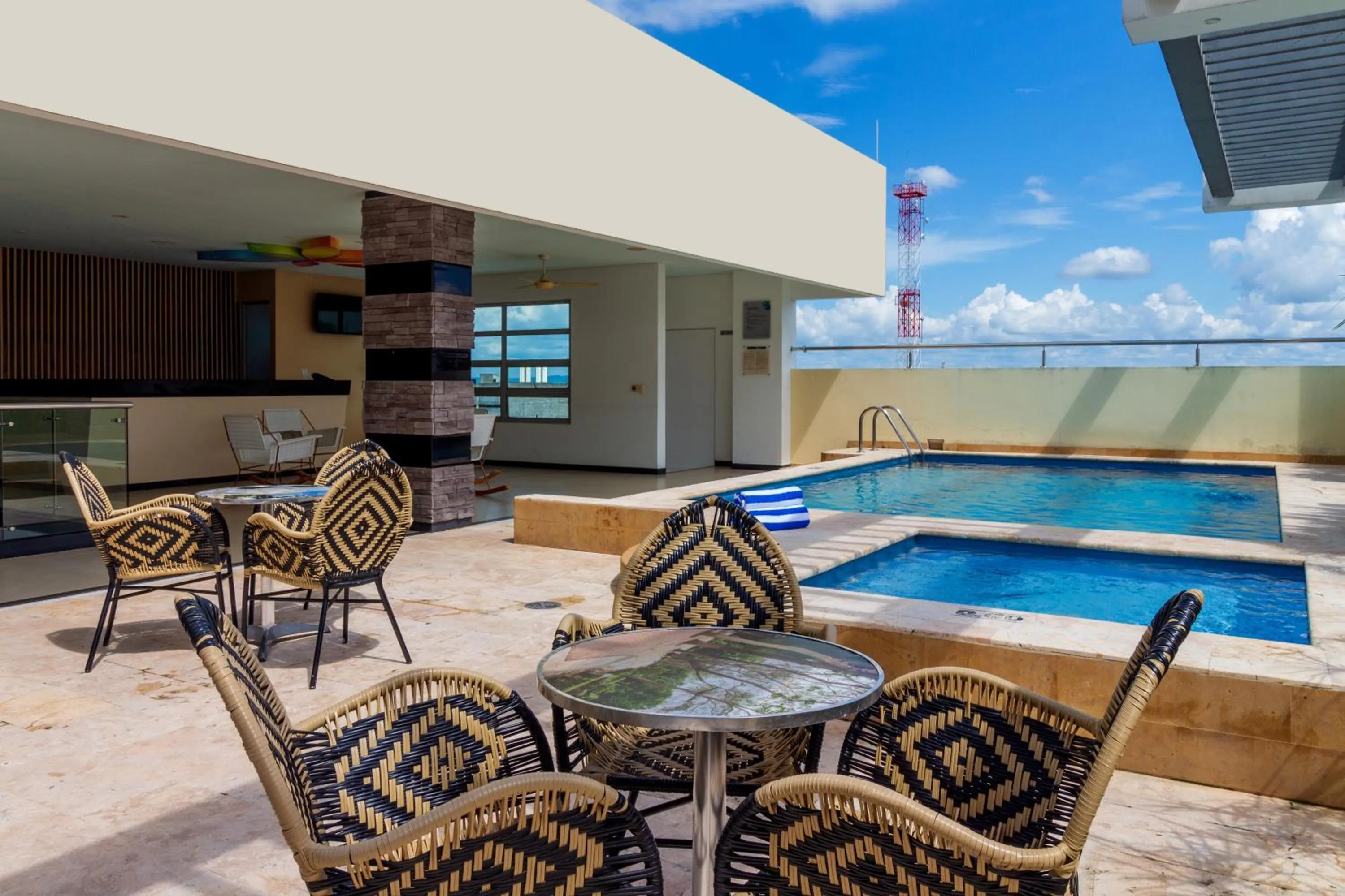 Swimming pool in Hotel Baroca