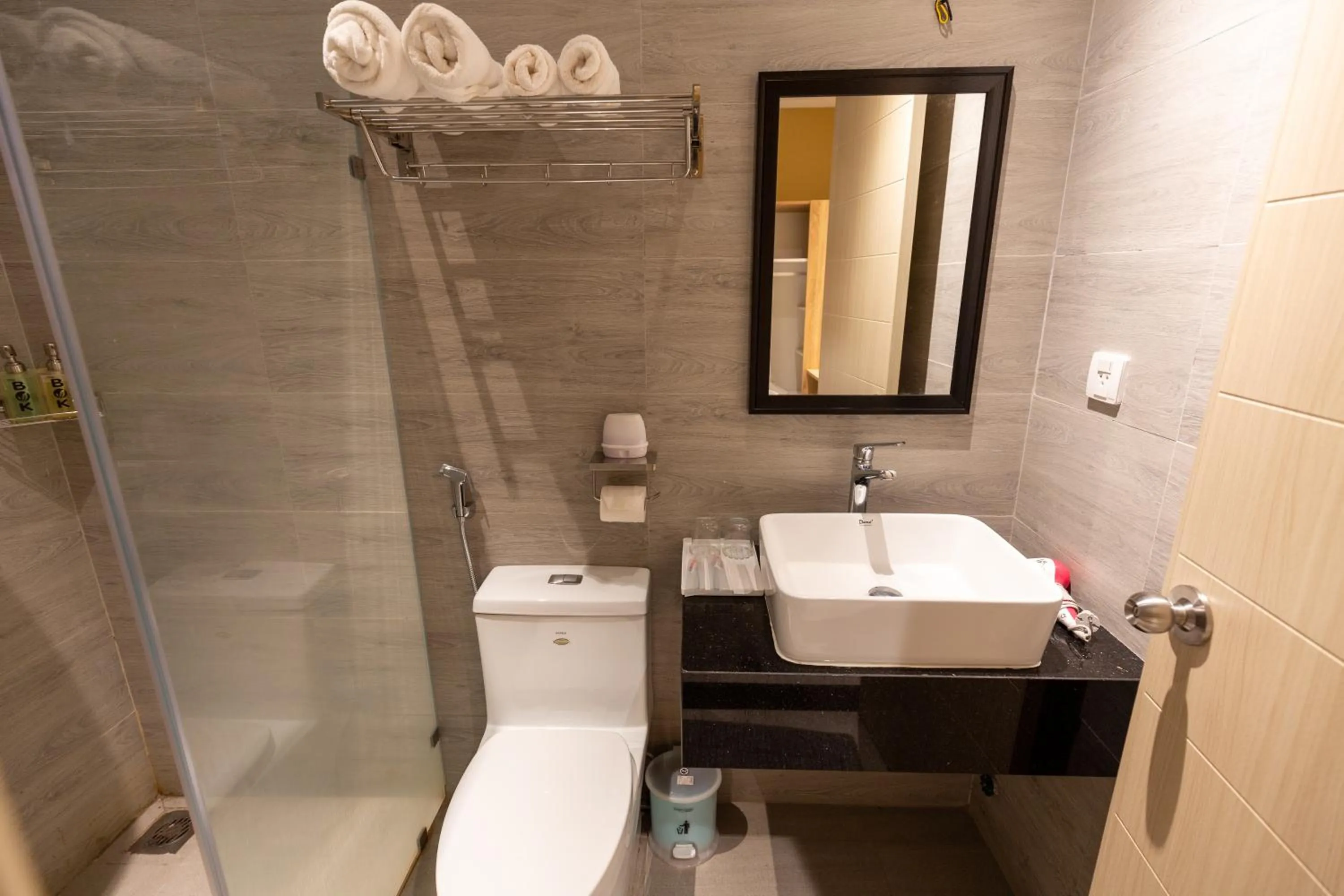 Toilet in The Bok Hotel Grand World - by GoGo Phú Quốc