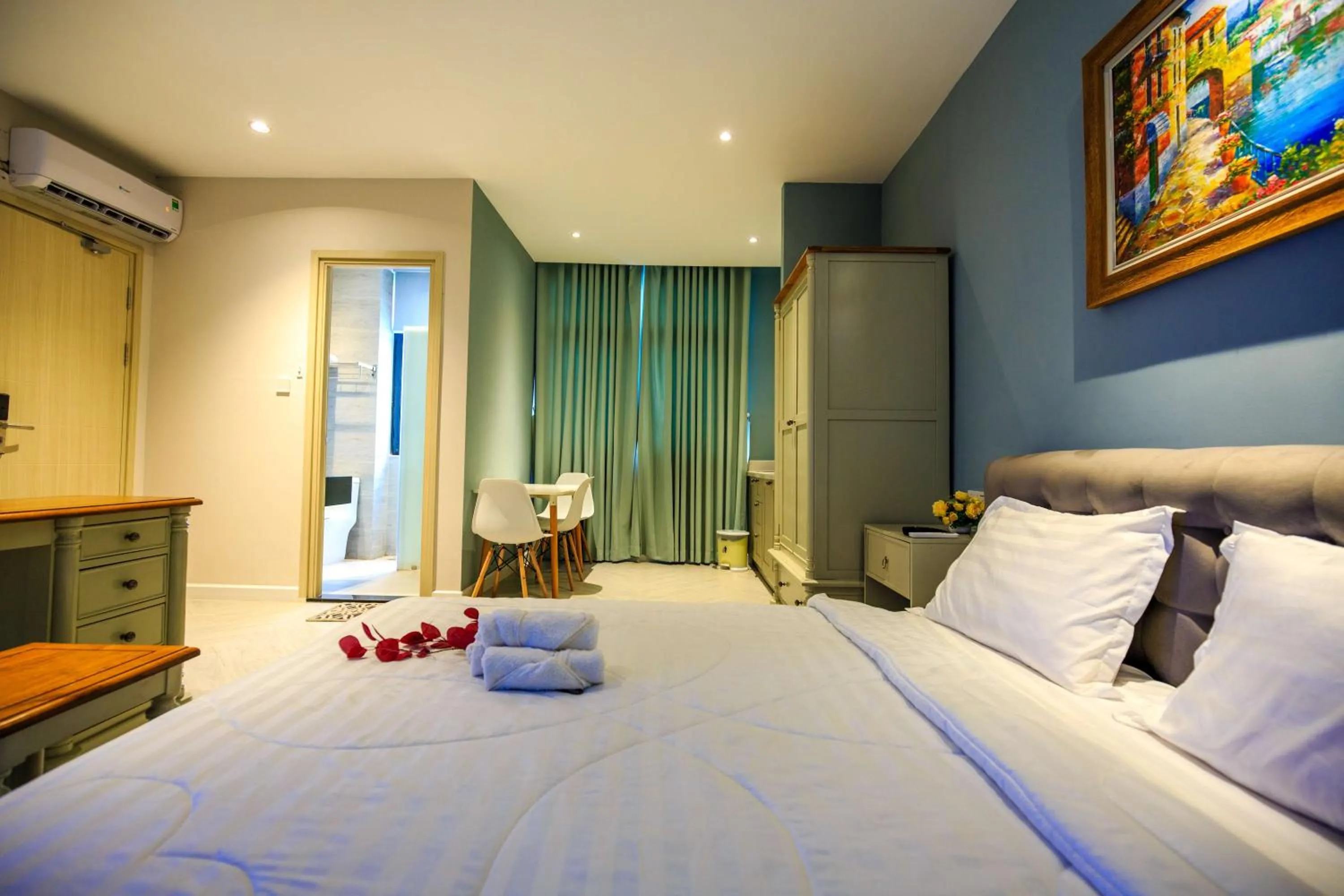 Bed in The Bok Hotel Grand World - by GoGo Phú Quốc