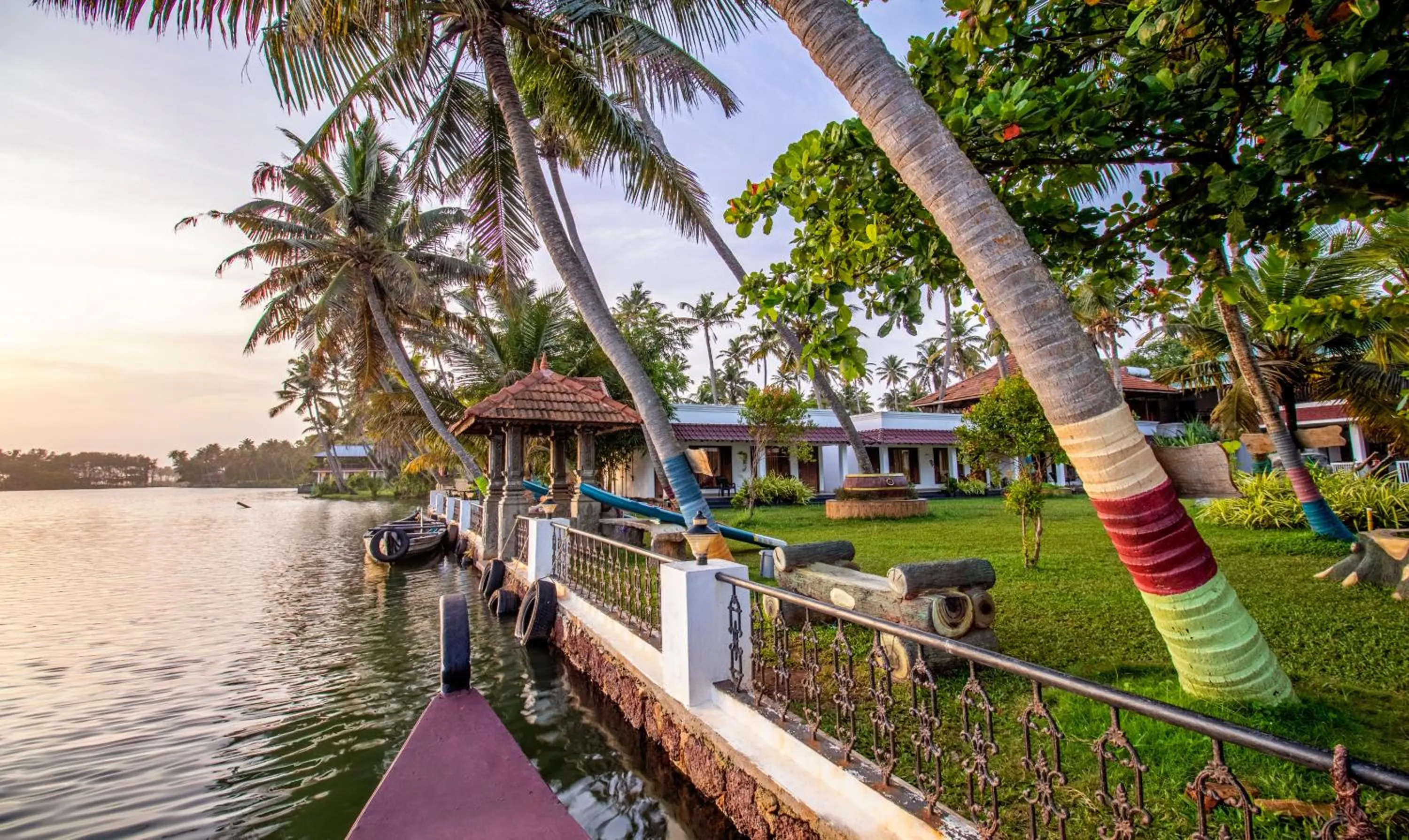 Lake view in Treebo Majestic Retreat