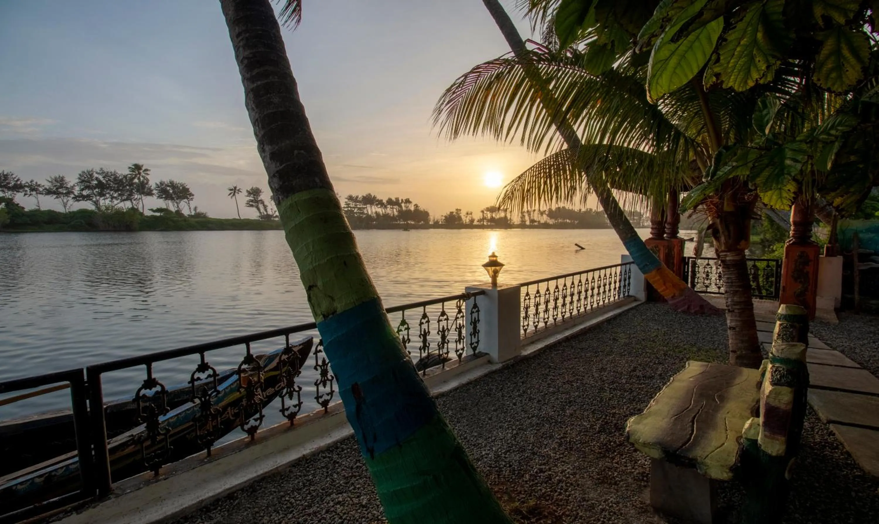 Lake view in Treebo Majestic Retreat