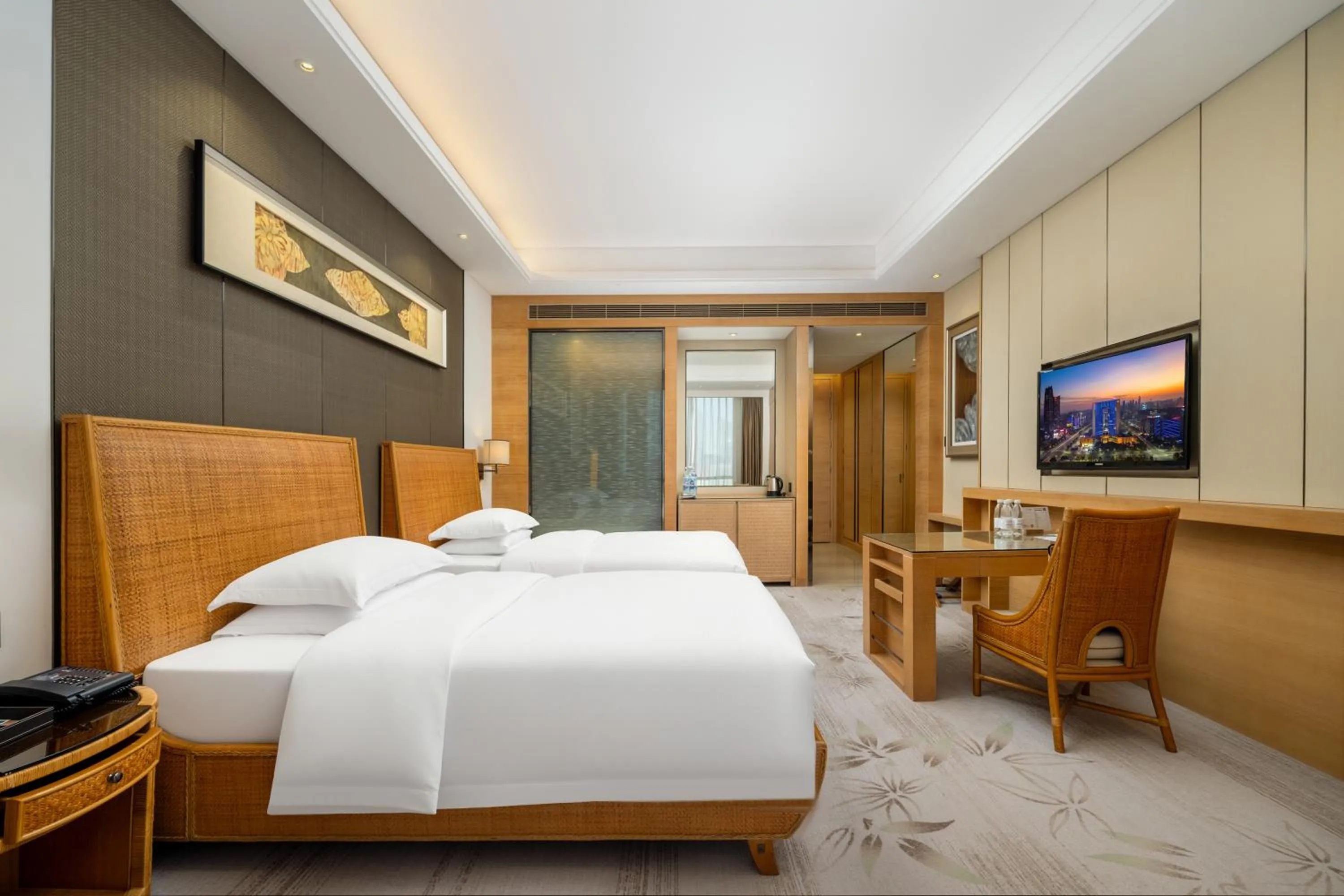 Photo of the whole room, Bed in Dongguan Kande International Hotel