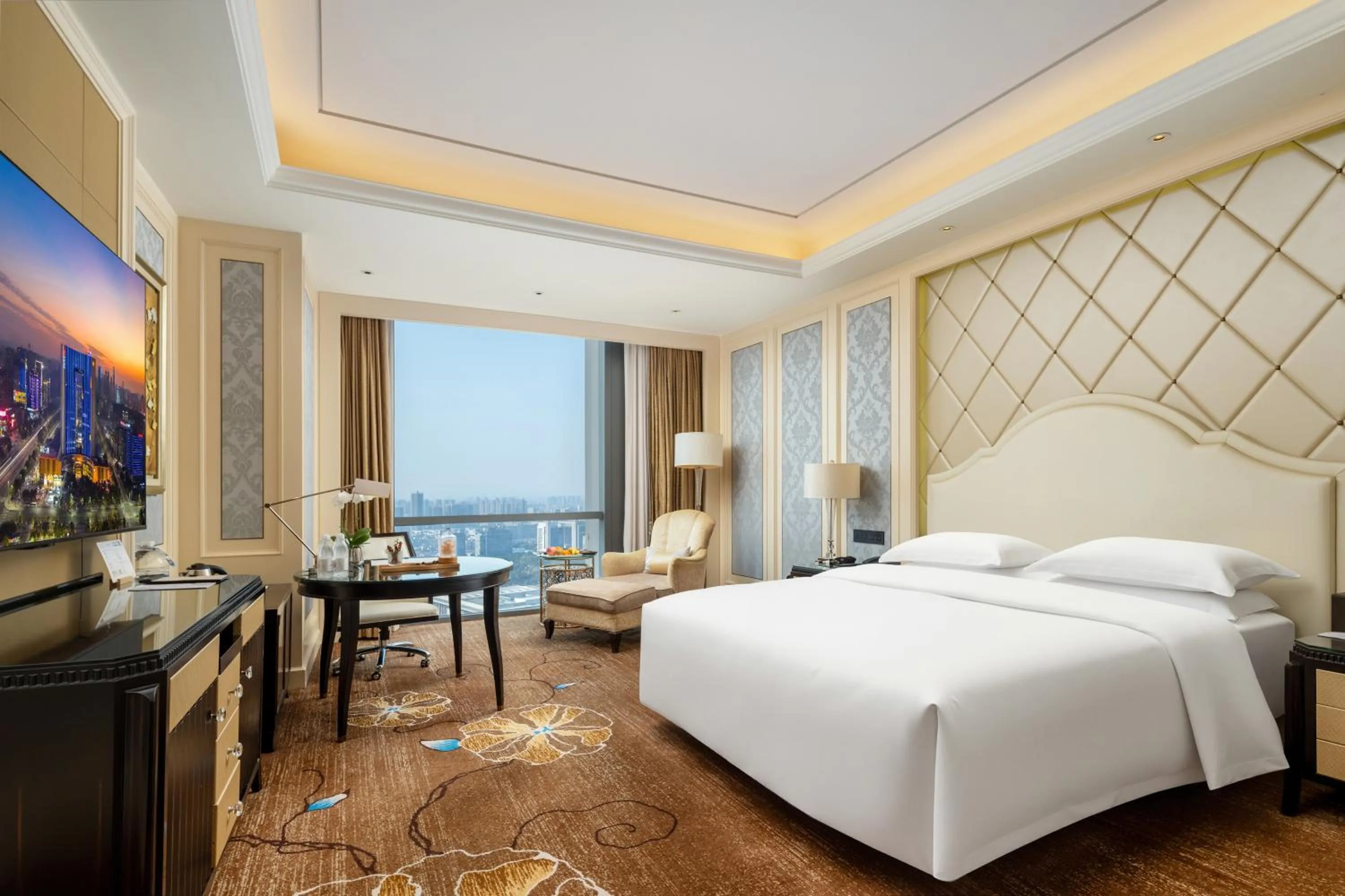 Photo of the whole room, Bed in Dongguan Kande International Hotel