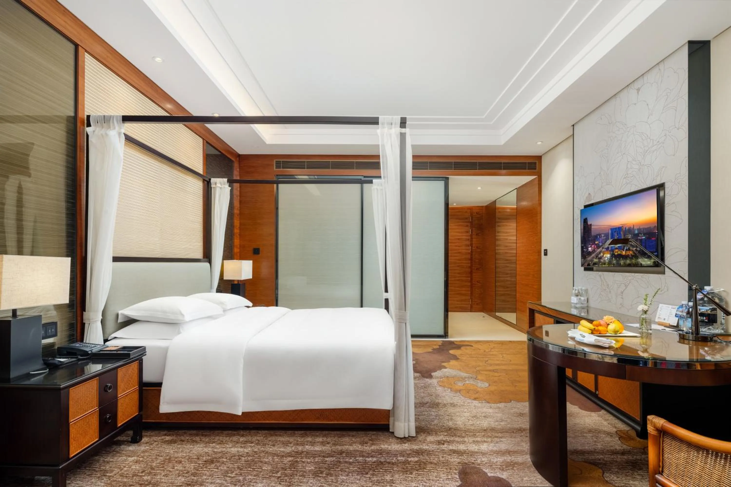 Photo of the whole room, Bed in Dongguan Kande International Hotel