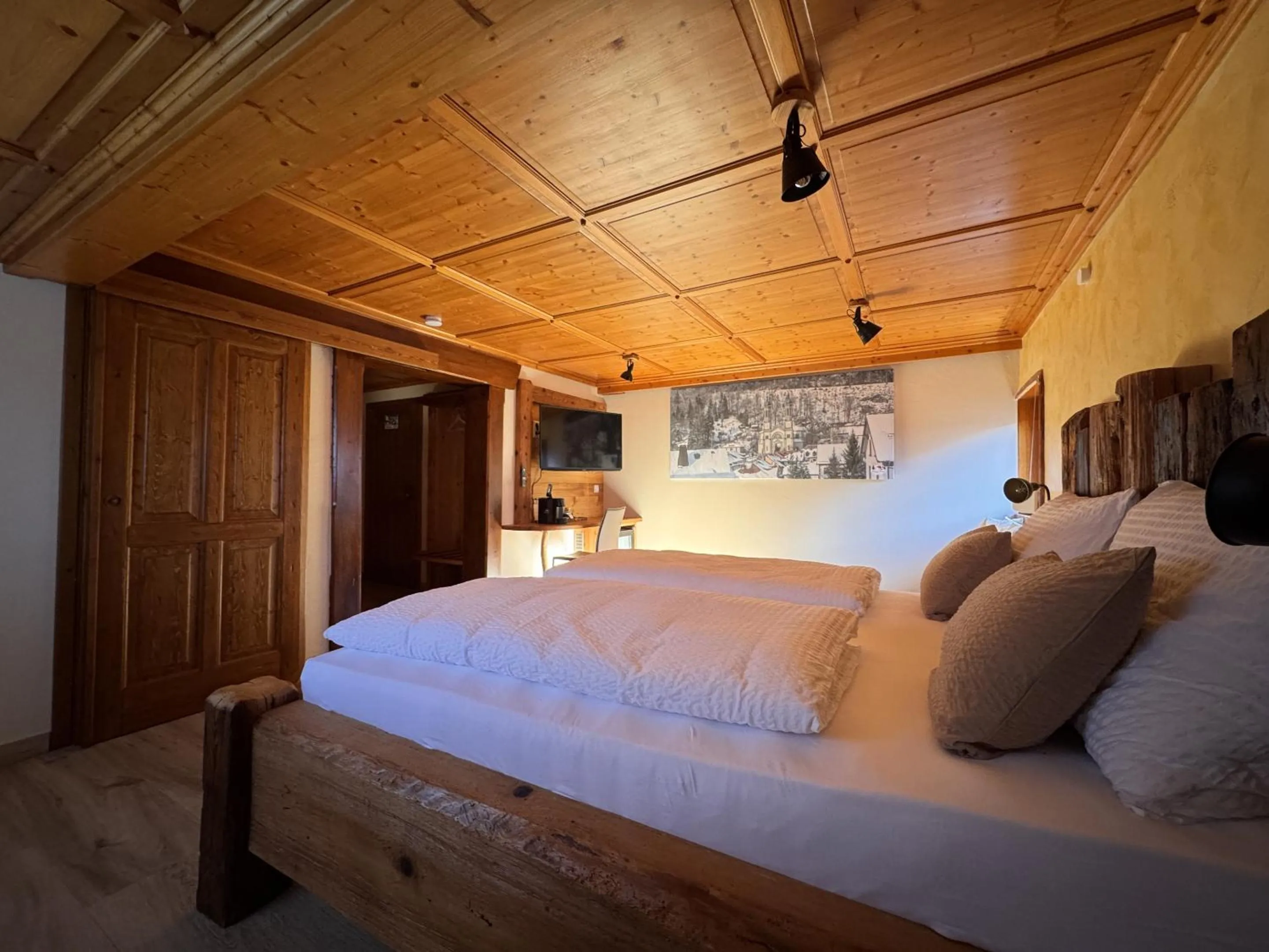 Bedroom, Bed in Black Forest Hotel Todtnau