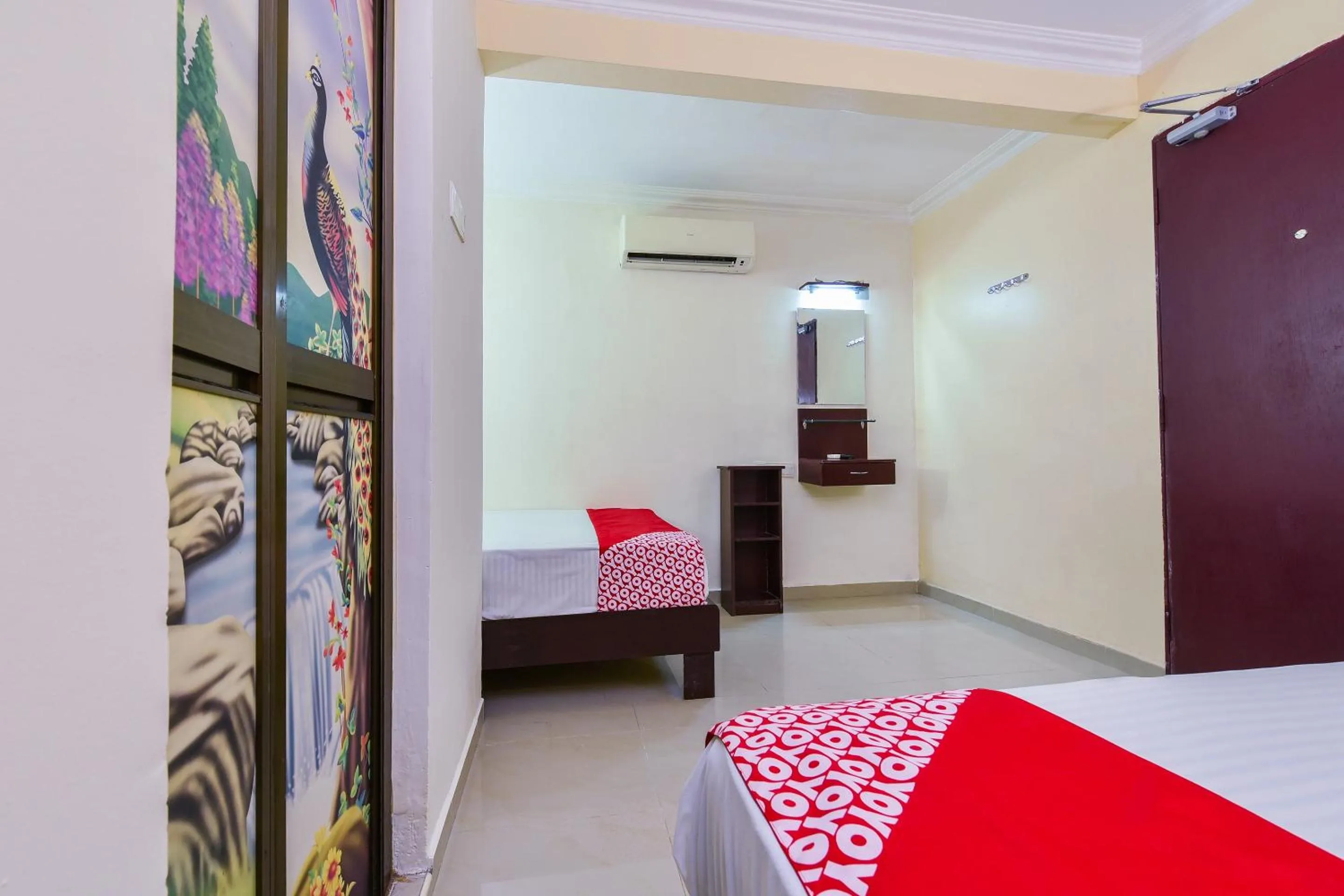 Bedroom, Bed in Super OYO 90562 J Hotel PJ