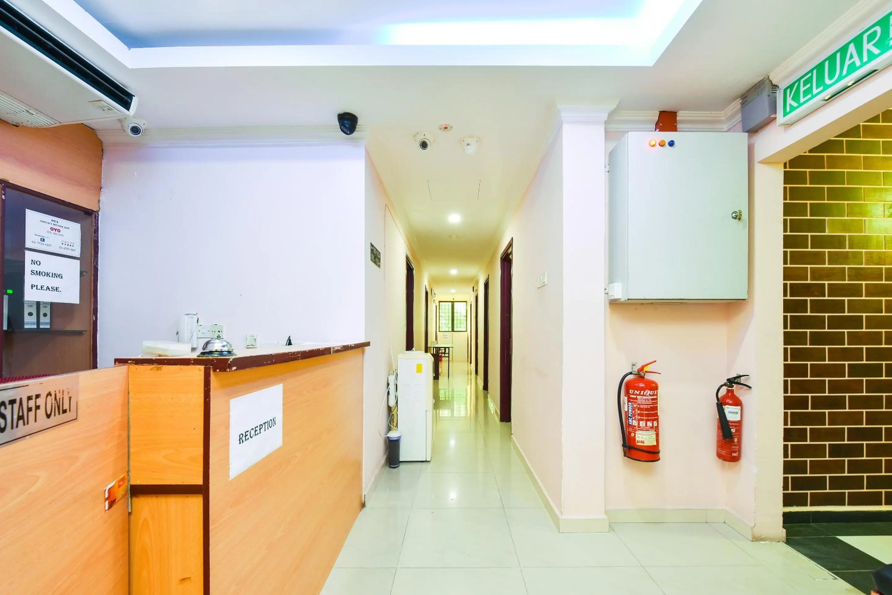 Lobby or reception in Super OYO 90562 J Hotel PJ