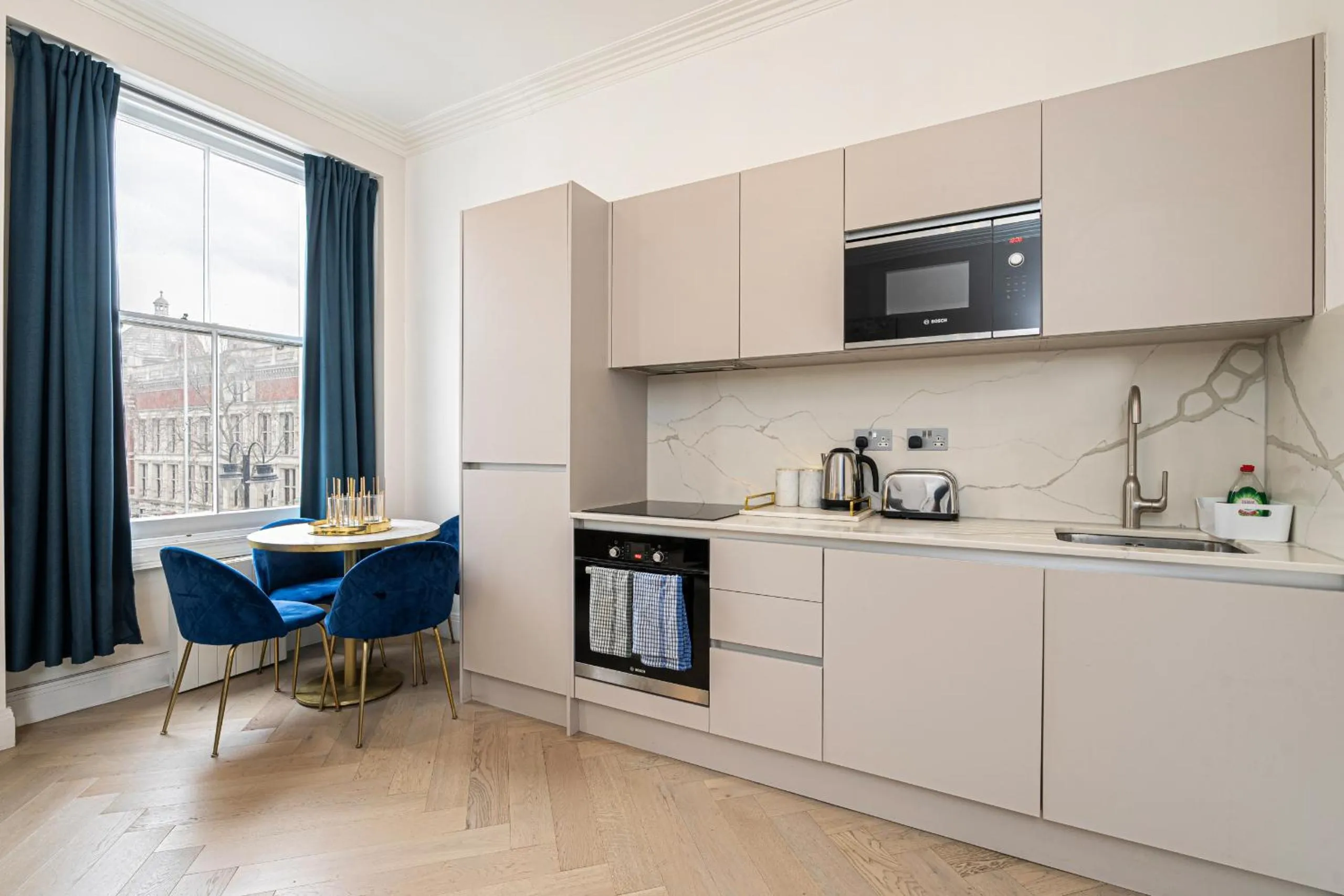 Kitchen or kitchenette in Modern Apartments Near Harrods and the Science Museum