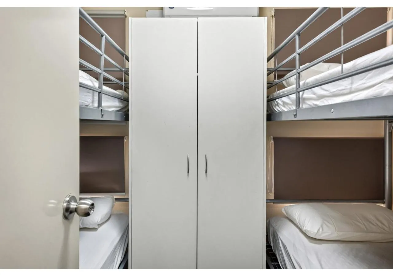 Bedroom, Bed in Discovery Parks - Mackay