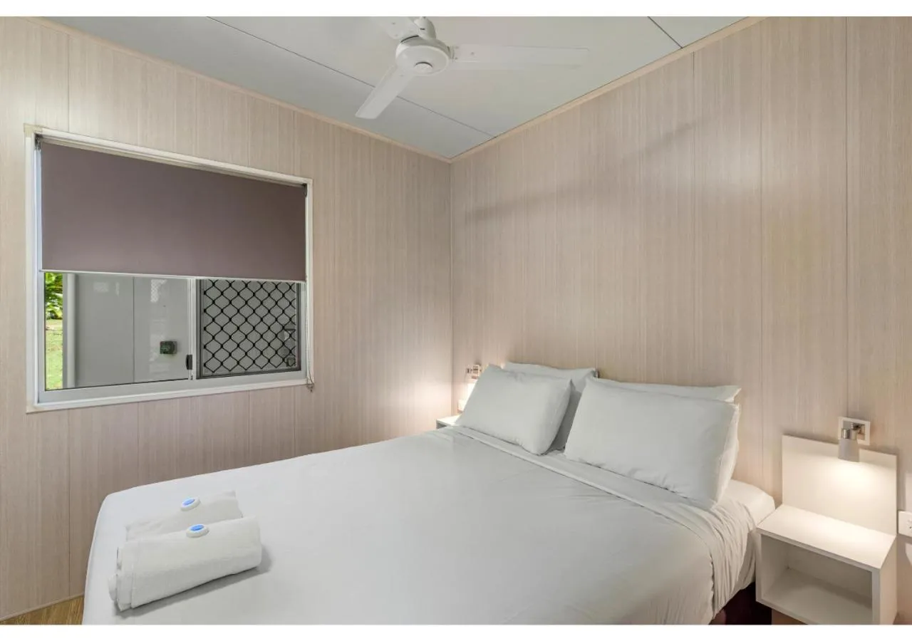 Bedroom, Bed in Discovery Parks - Mackay