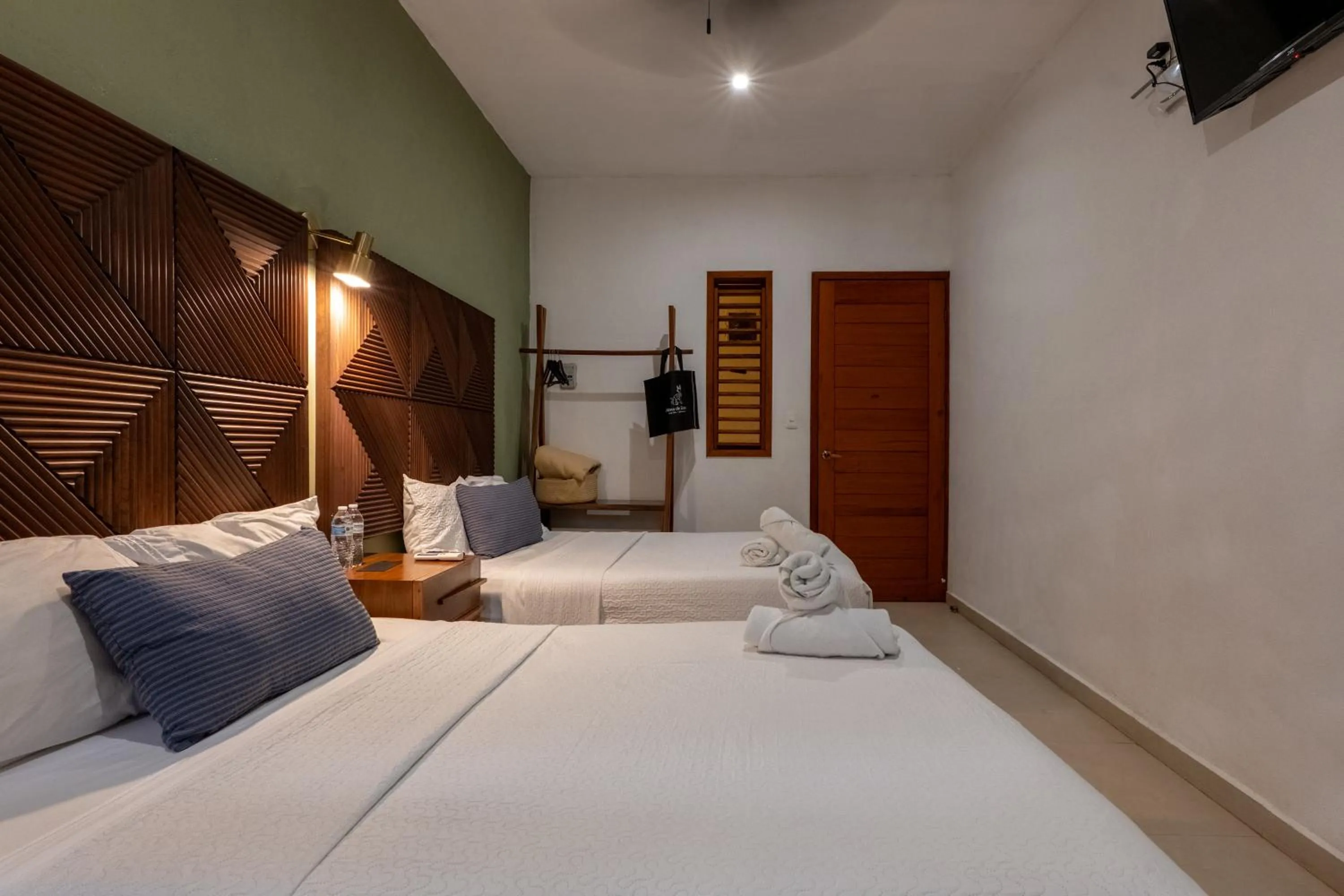 Property building, Bed in Alma de Zorro