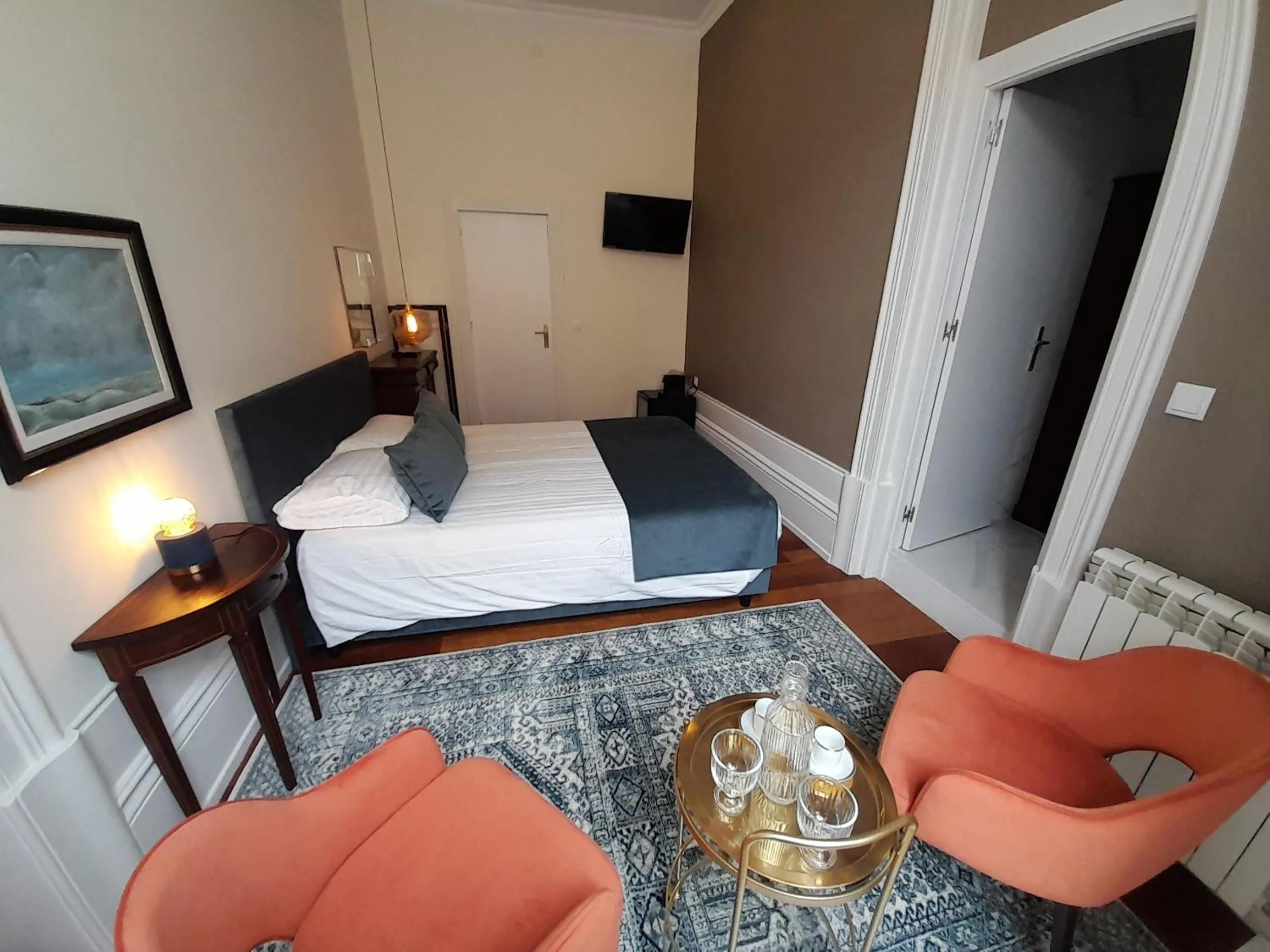 Photo of the whole room, Bed in Monsenhor52