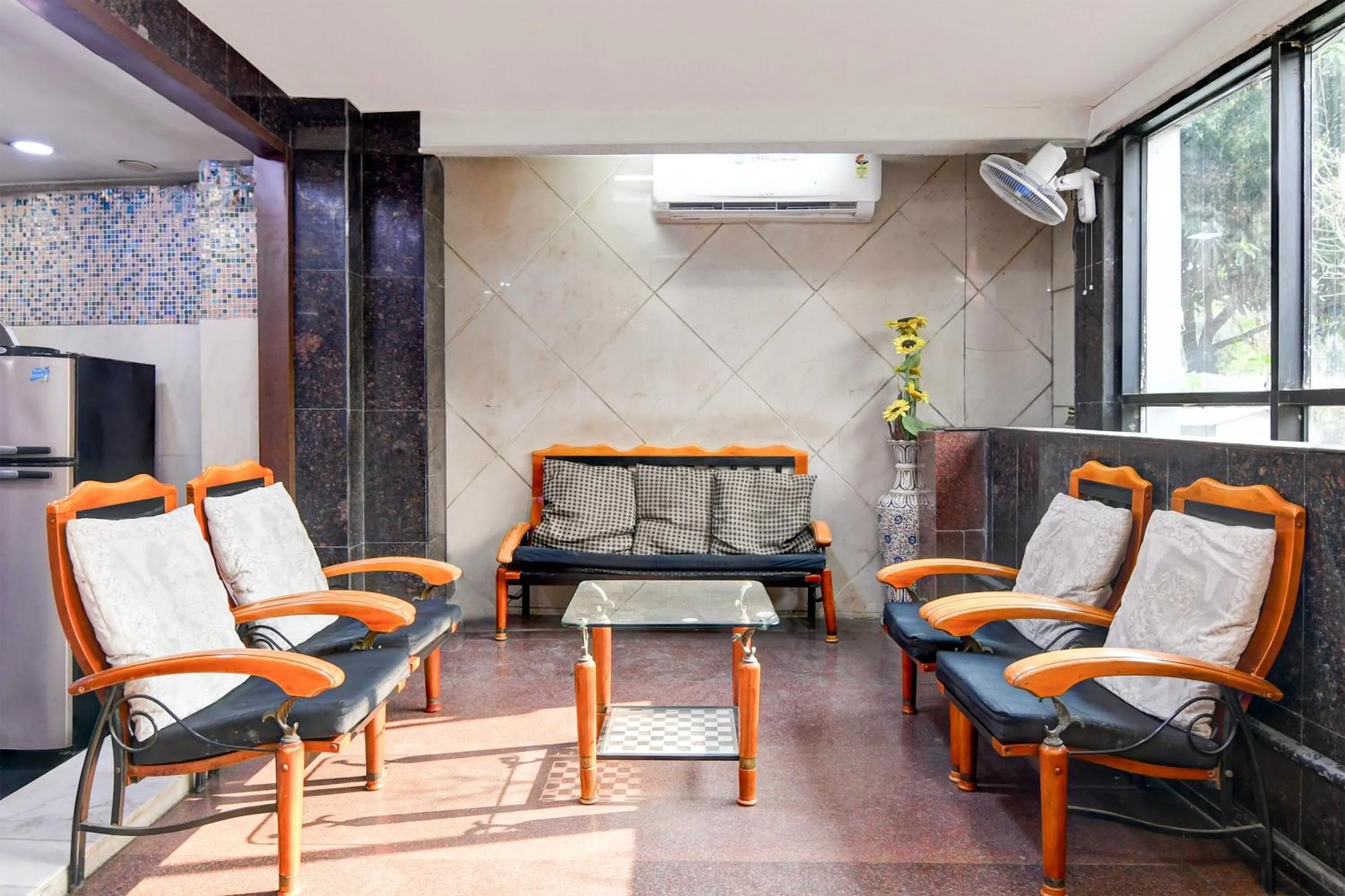 Lobby or reception in Super Collection O VIP Road Formerly Hotel Heritage