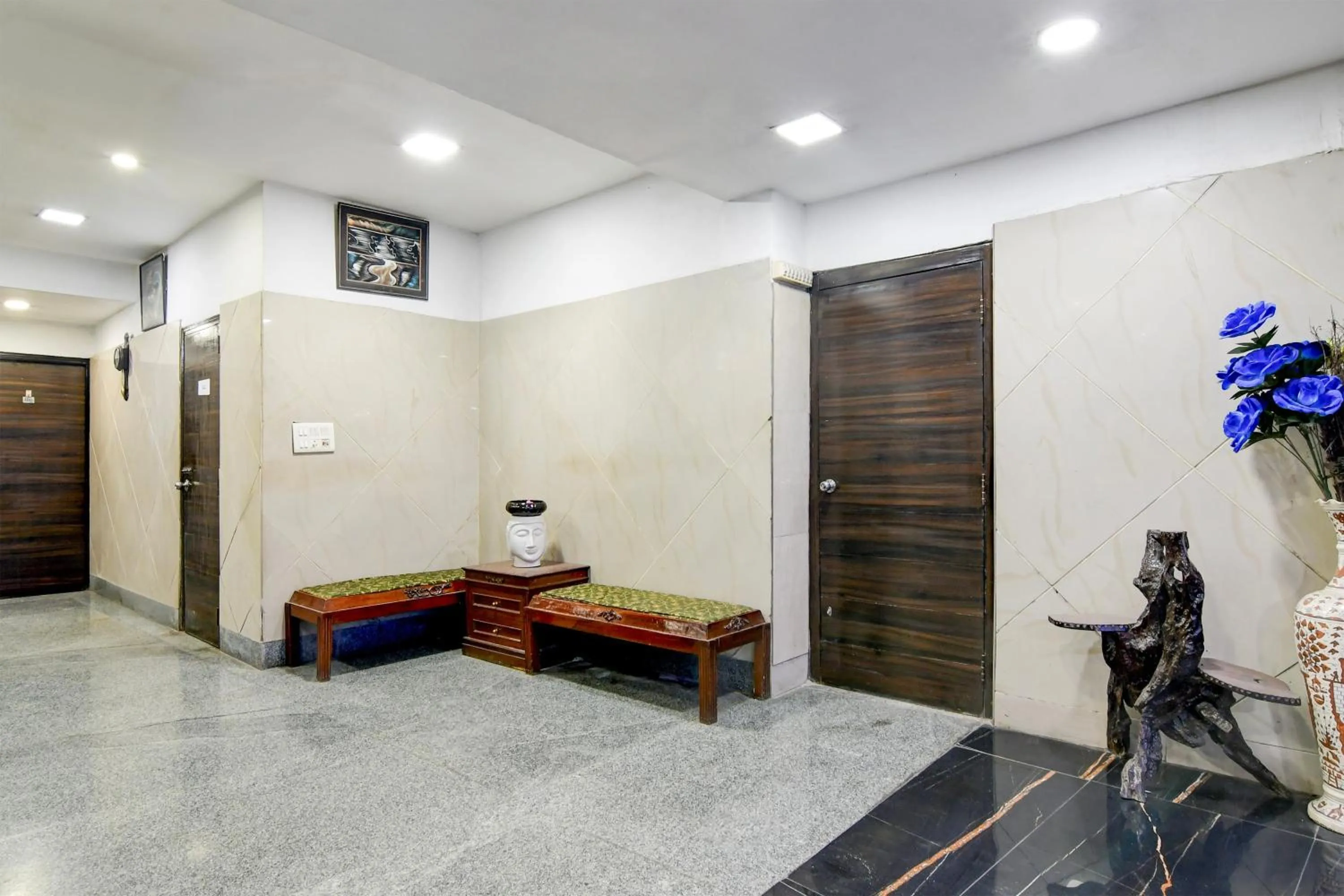 Lobby or reception in Super Collection O VIP Road Formerly Hotel Heritage