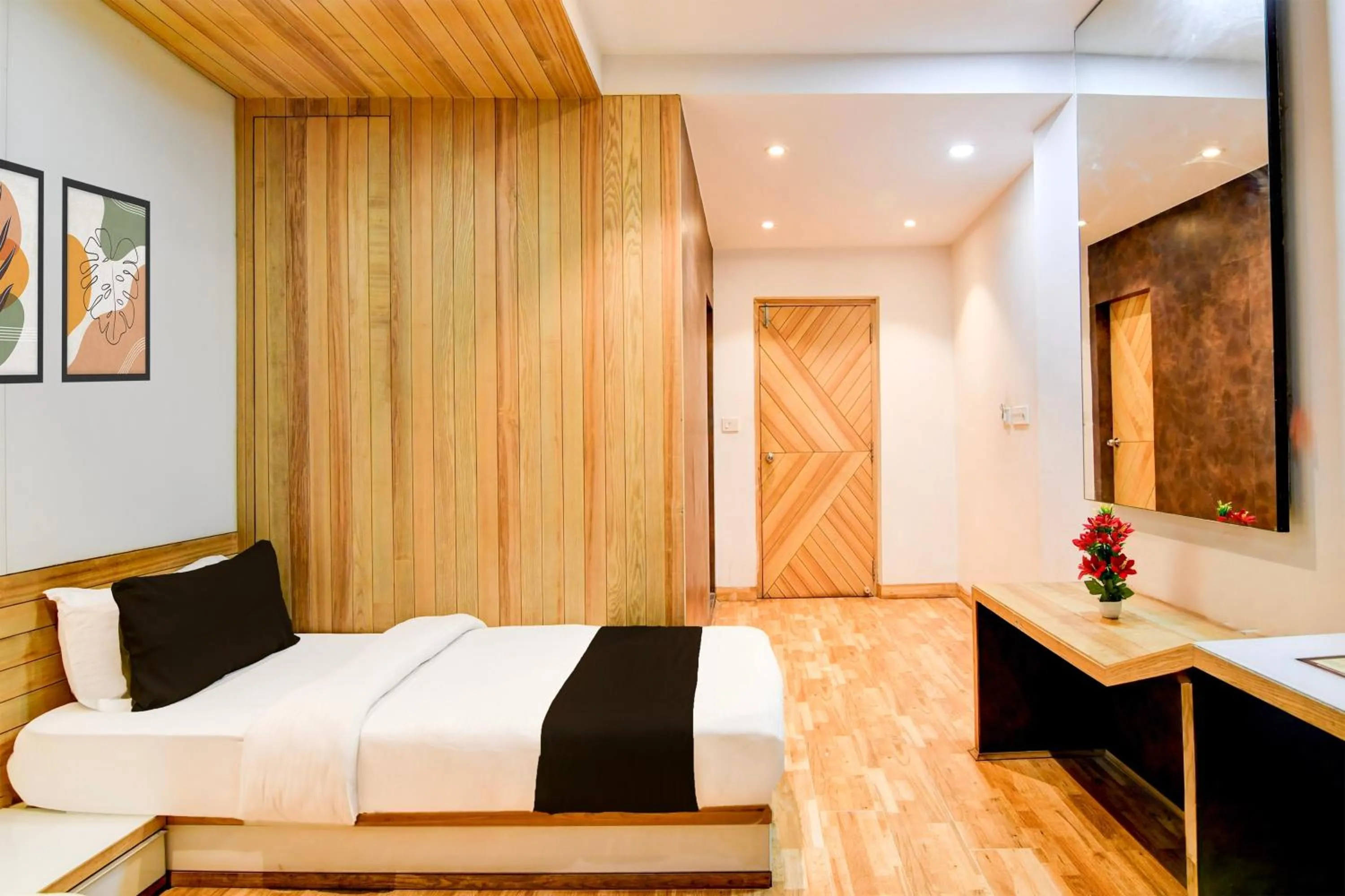 Bedroom, Bed in Super Collection O VIP Road Formerly Hotel Heritage