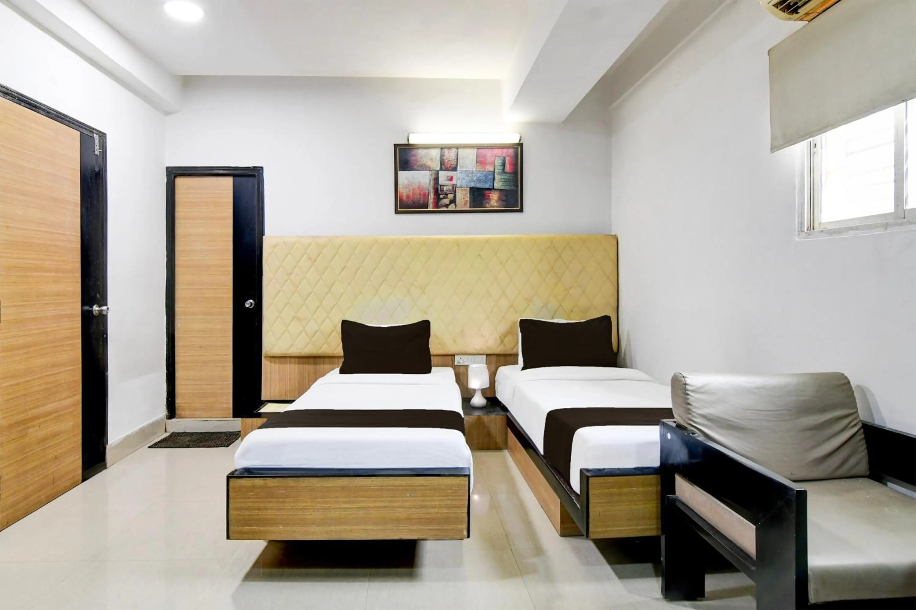 Bedroom, Bed in Super Collection O VIP Road Formerly Hotel Heritage