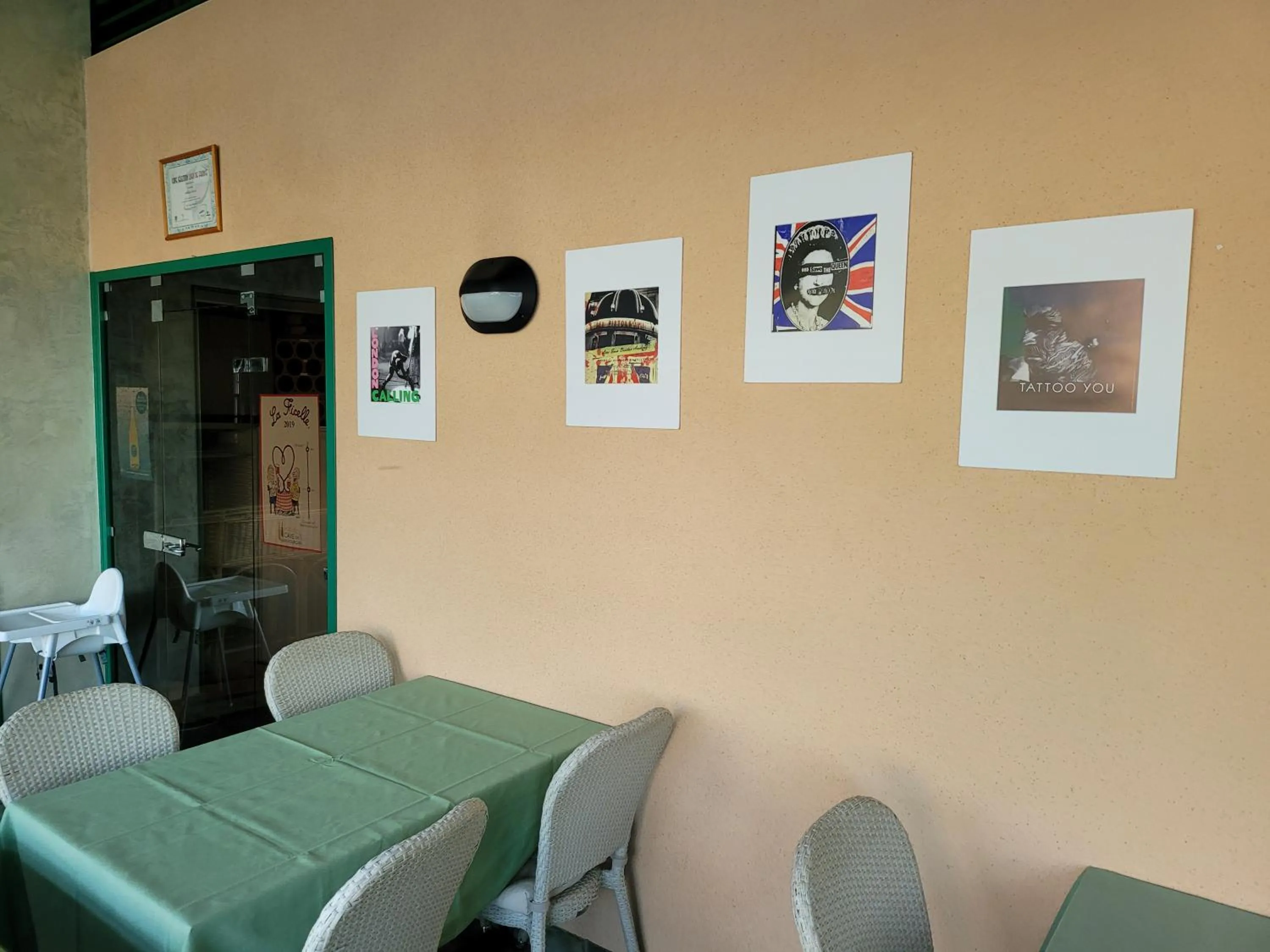 L'AUBERGE DE L'OLIVE