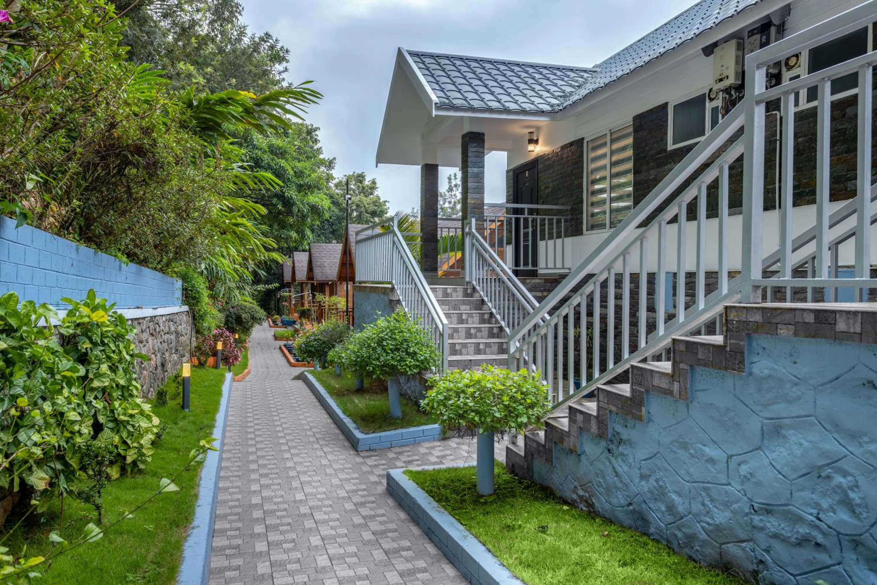 Facade/entrance in Eterno Camellia & Elettaria Resort with Pool