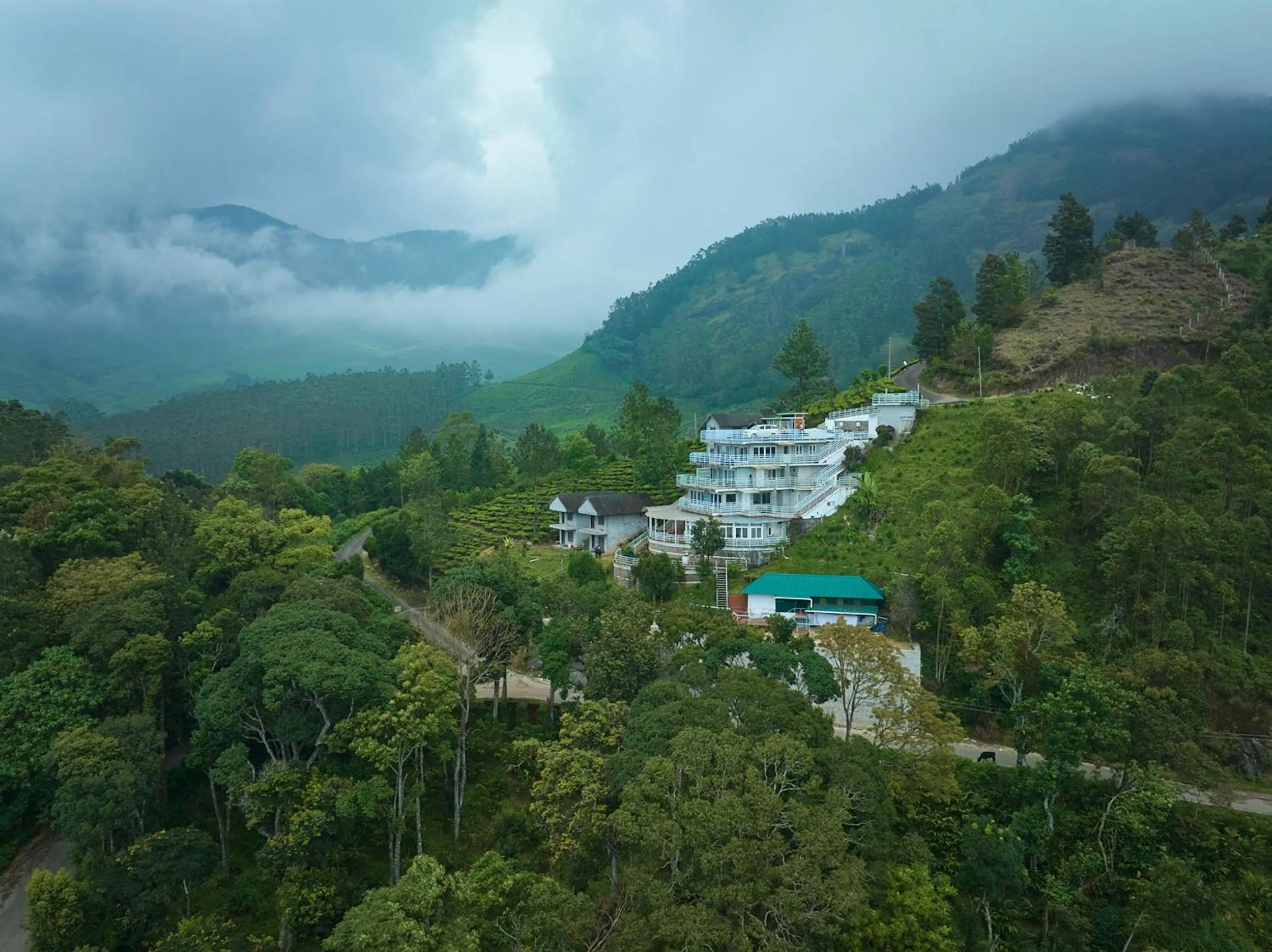 Eterno Camellia & Elettaria Resort with Pool