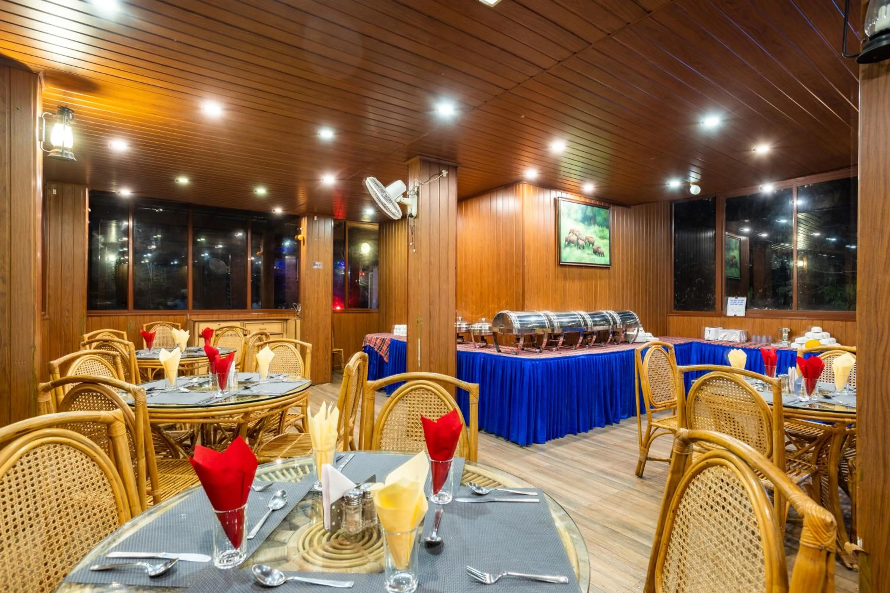 Restaurant/places to eat in Eterno Camellia & Elettaria Resort with Pool