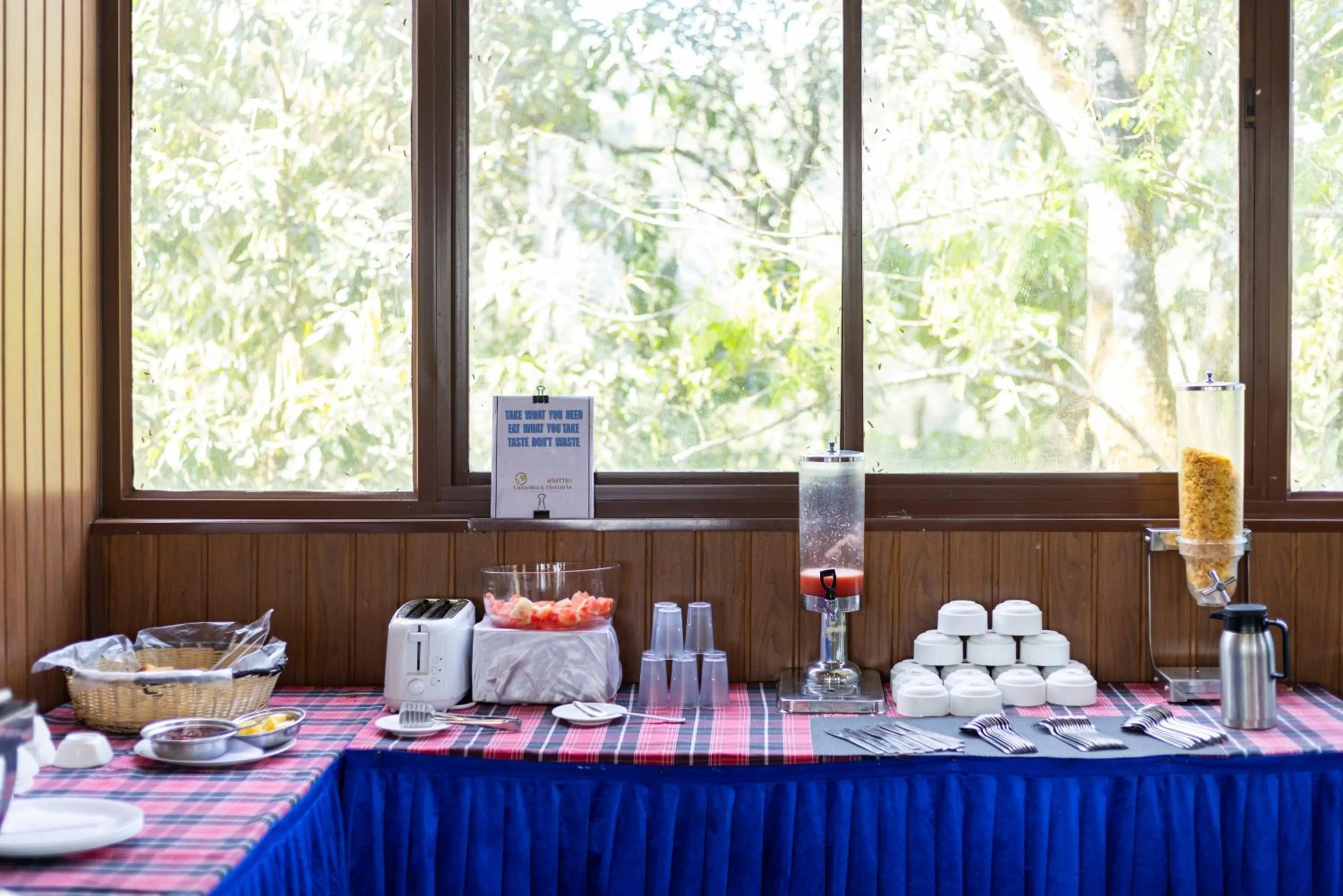 Buffet breakfast in Eterno Camellia & Elettaria Resort with Pool