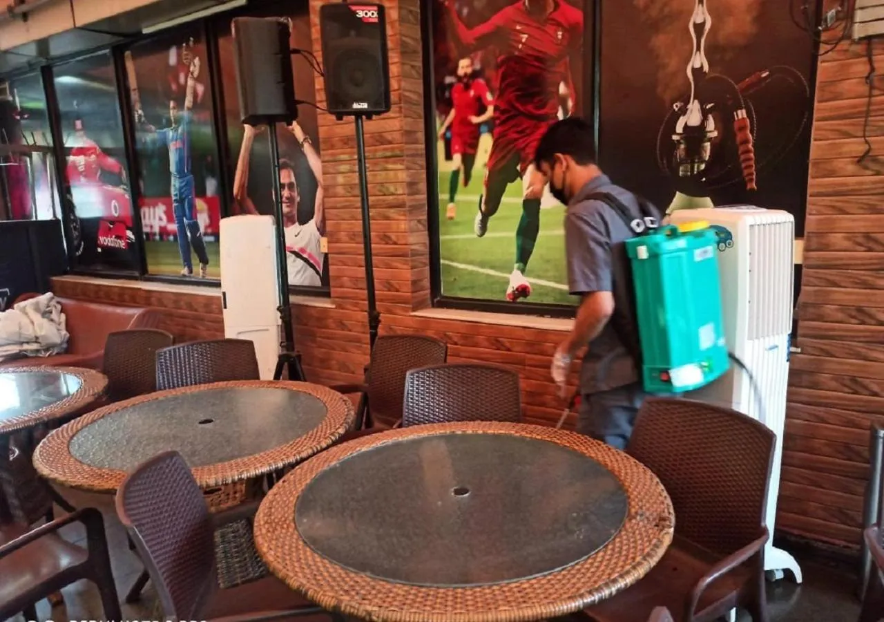 Restaurant/places to eat in The CORPORATE